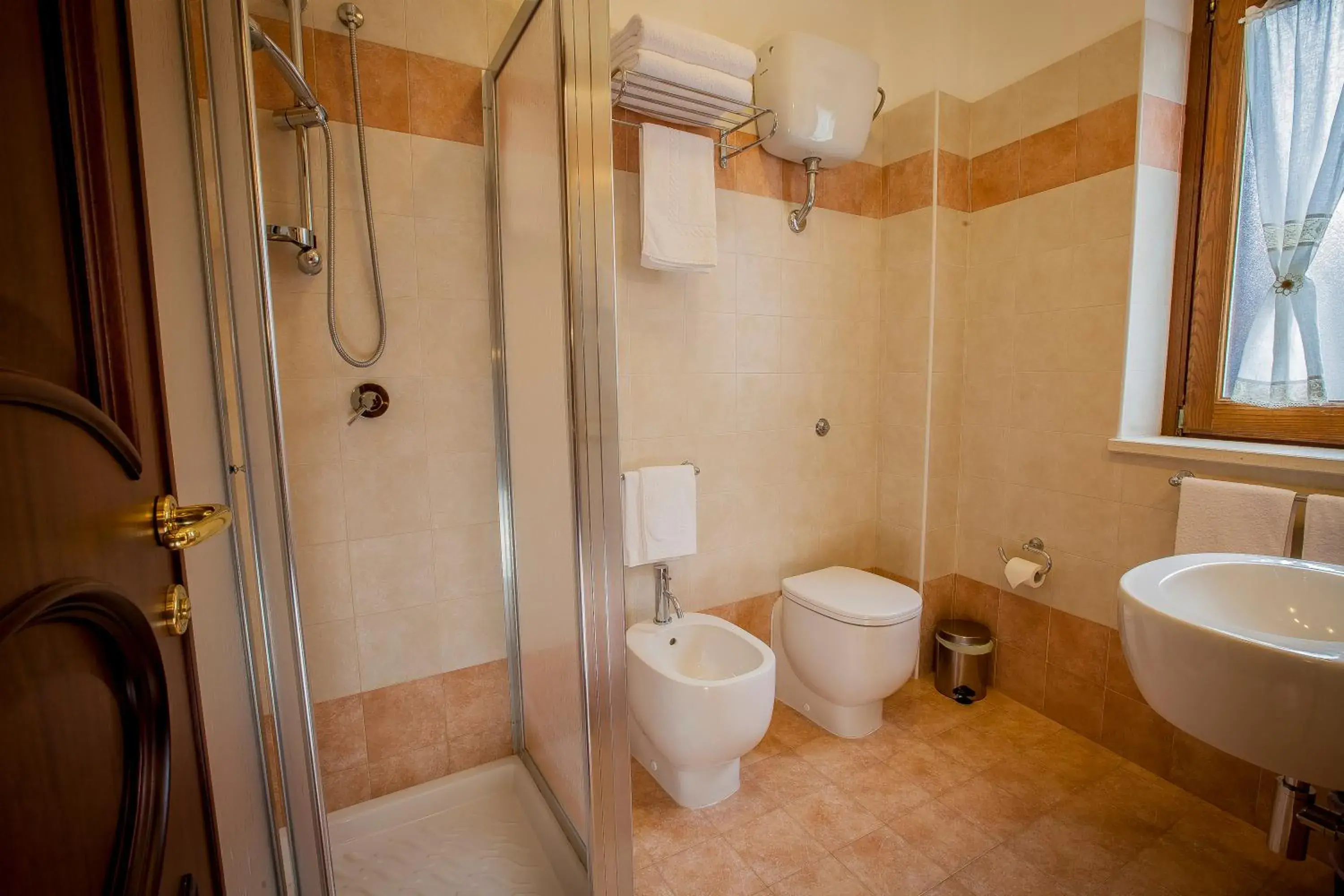 Shower, Bathroom in Hotel Residenza Petra