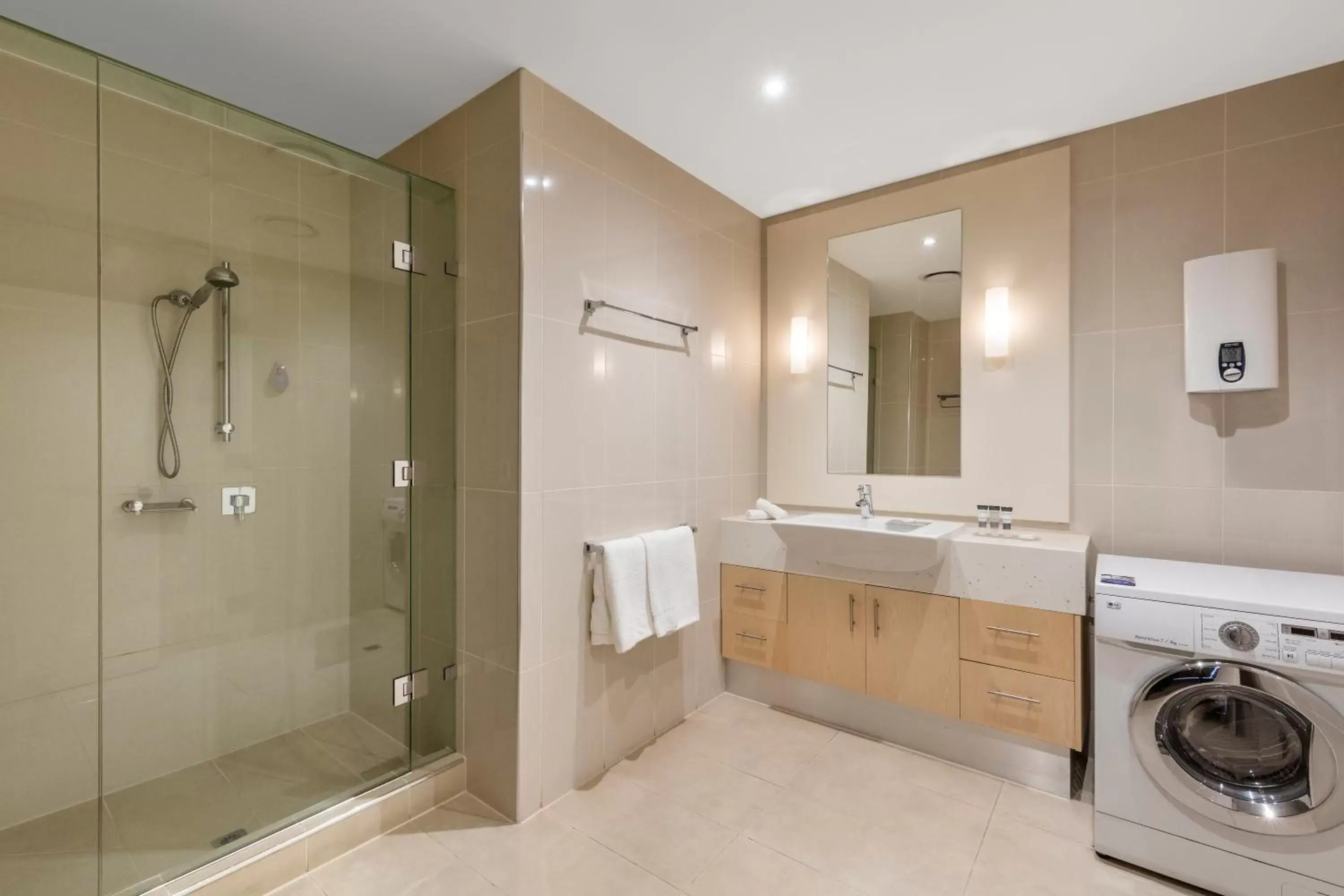Bathroom in Oaks Melbourne on Lonsdale Suites