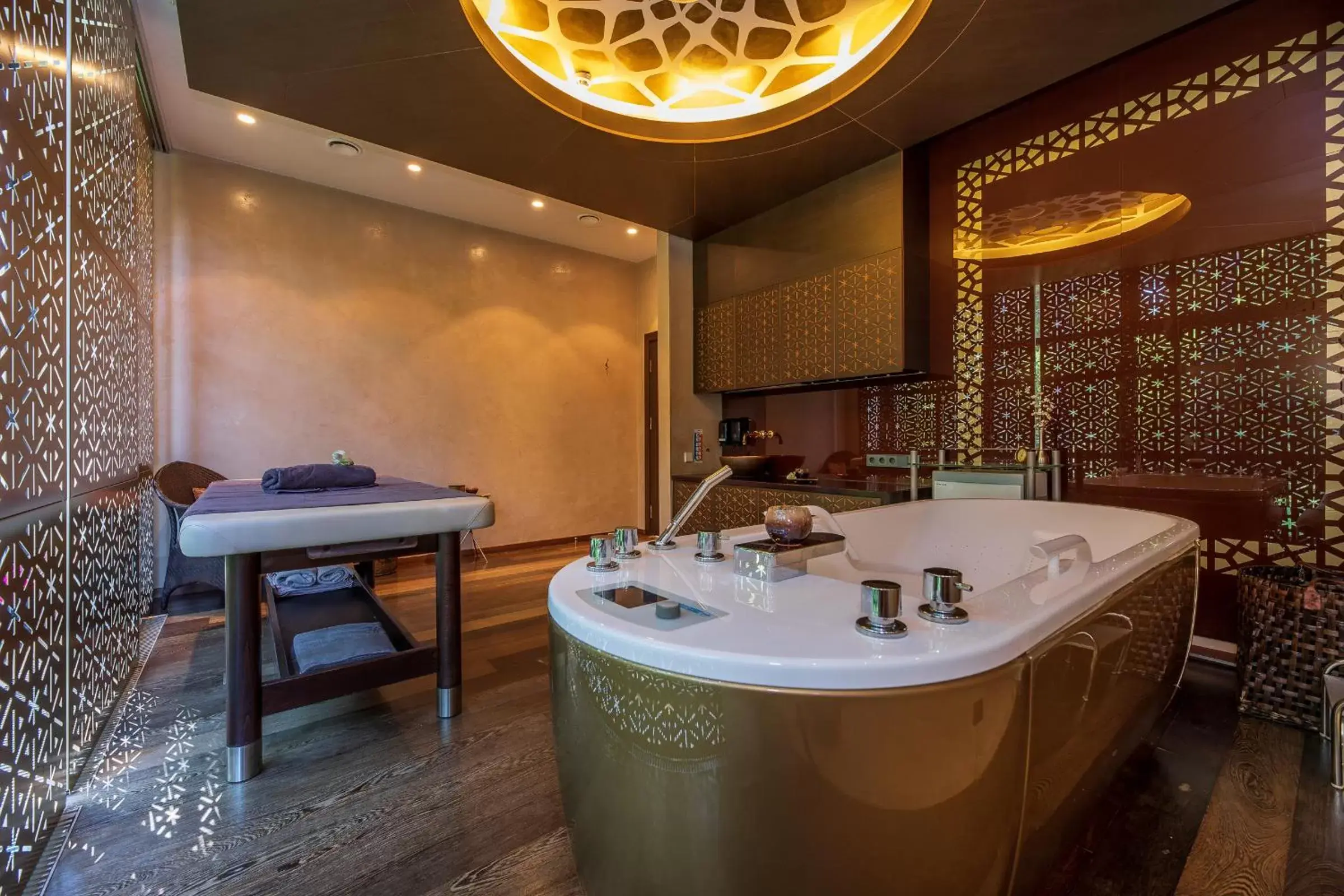 Spa and wellness centre/facilities, Bathroom in Vanagupe Spa Resort