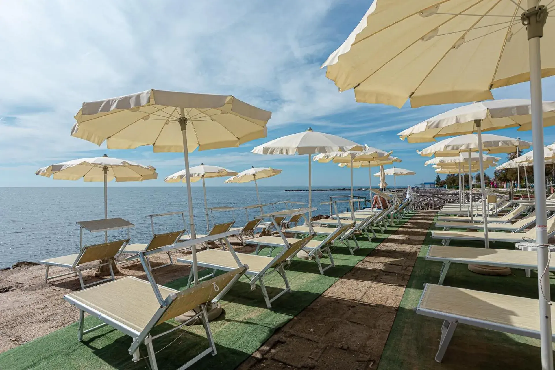 sunbed, Beach in Hotel Cavalluccio Marino