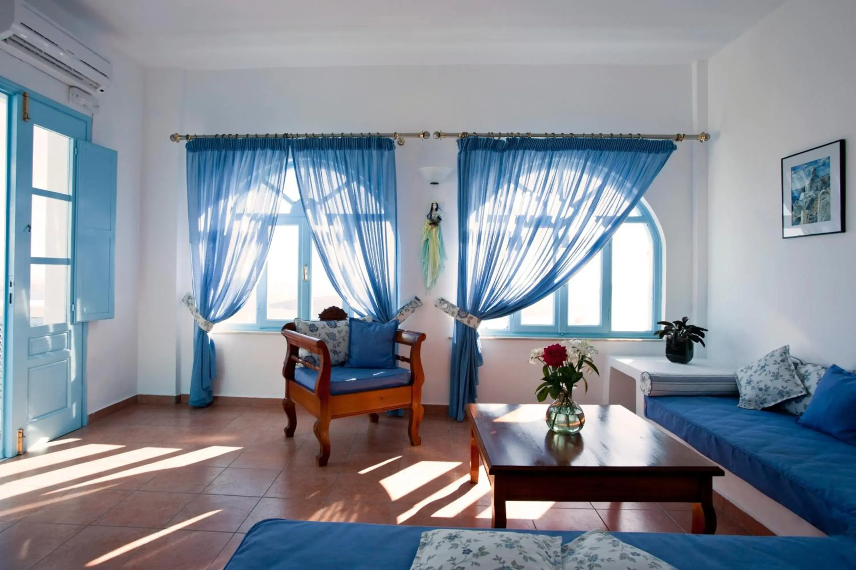 Living room, Seating Area in Kastro Suites