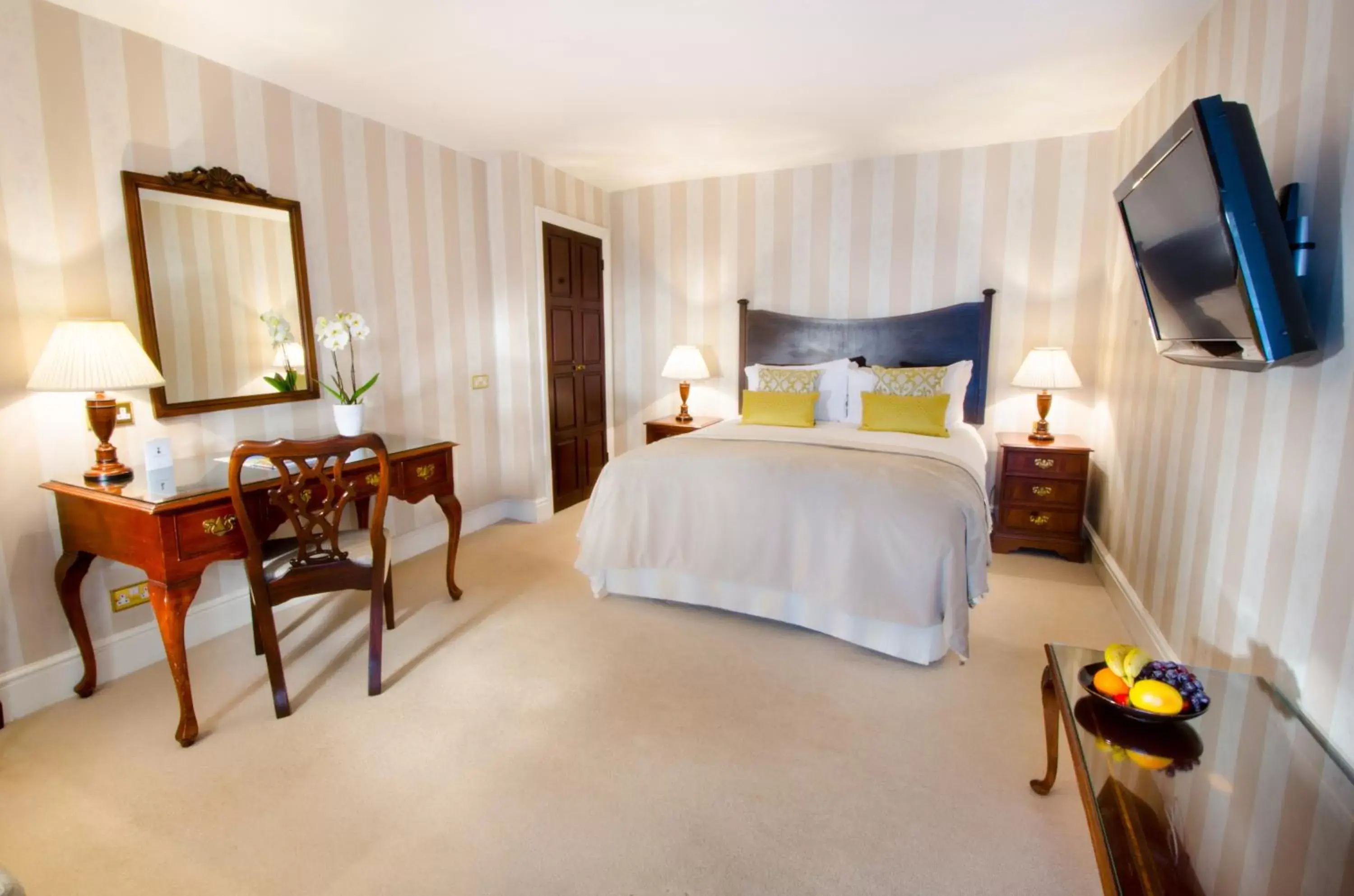 Bedroom in Taplow House Hotel & Spa