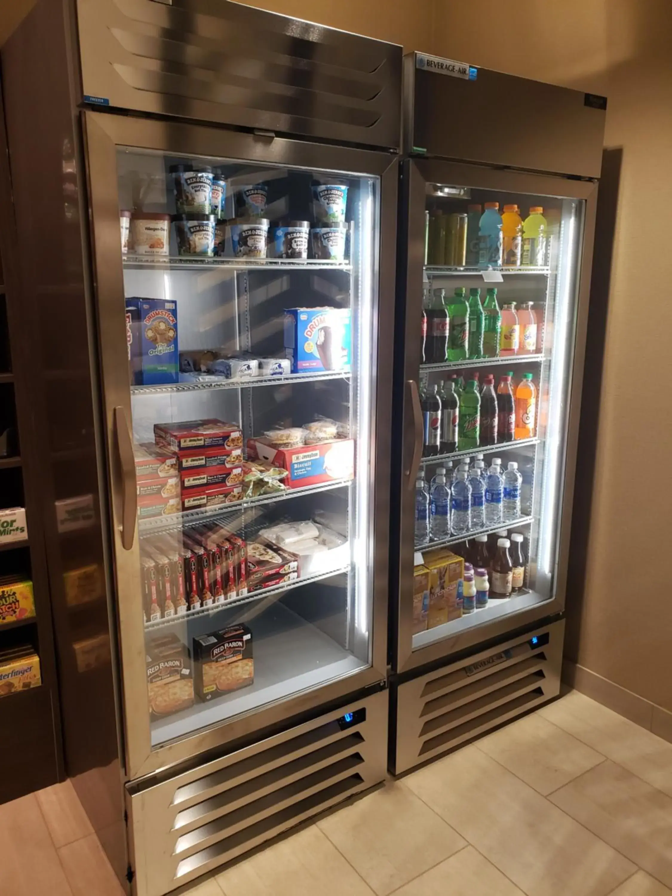 Food close-up, Supermarket/Shops in Simple Suites Boise Airport