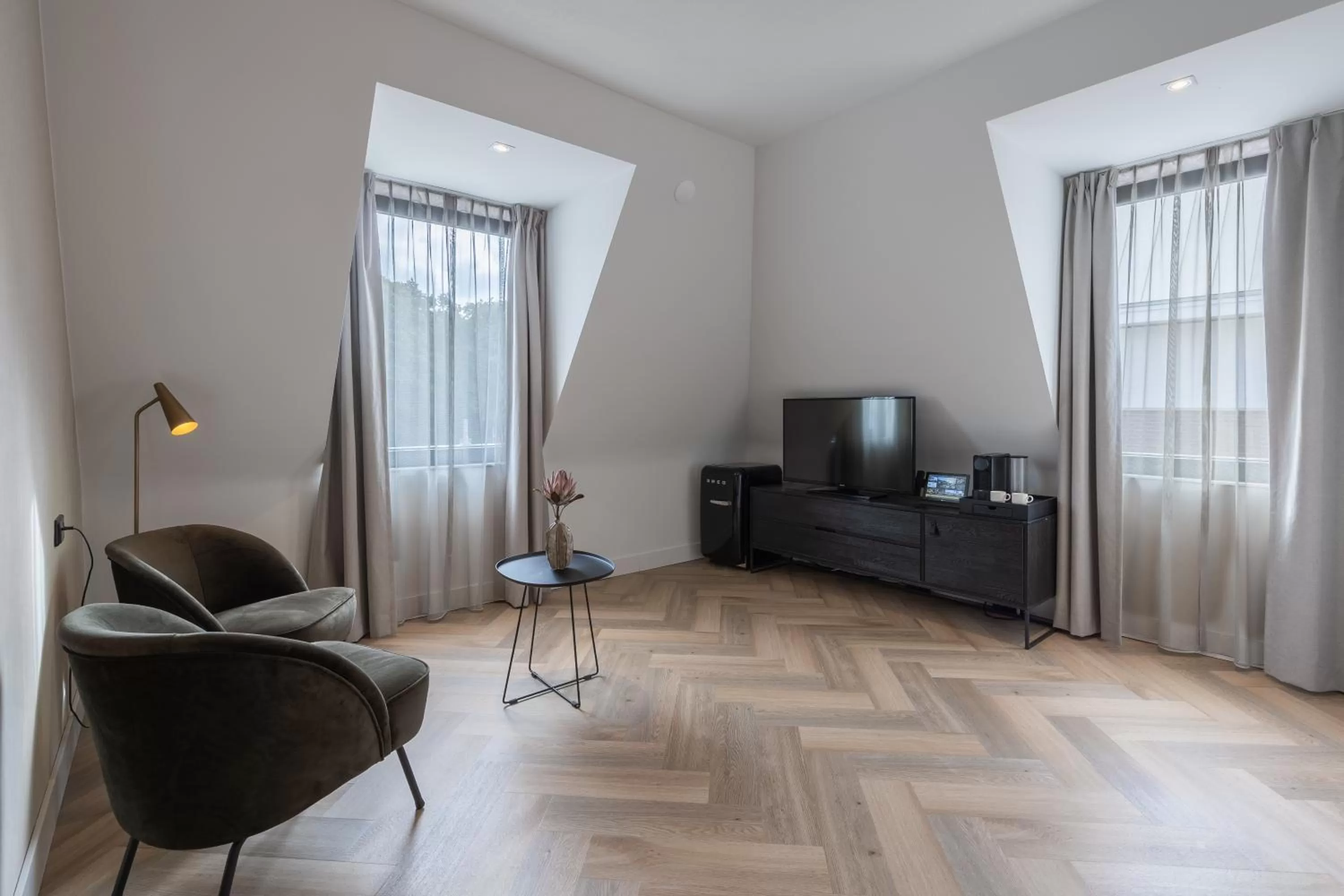 Seating area in Van der Valk hotel Den Haag Wassenaar