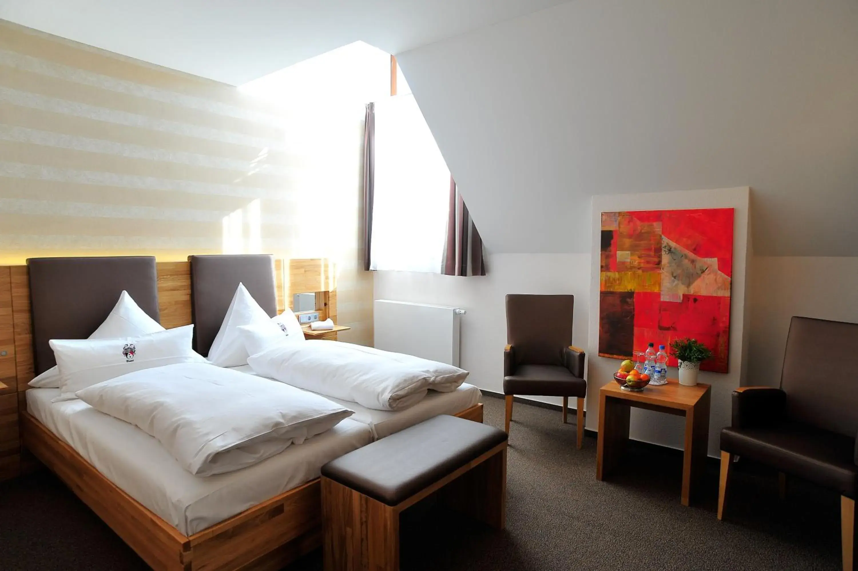 Day, Bed in Gasthof Hotel Zum Hirsch***S