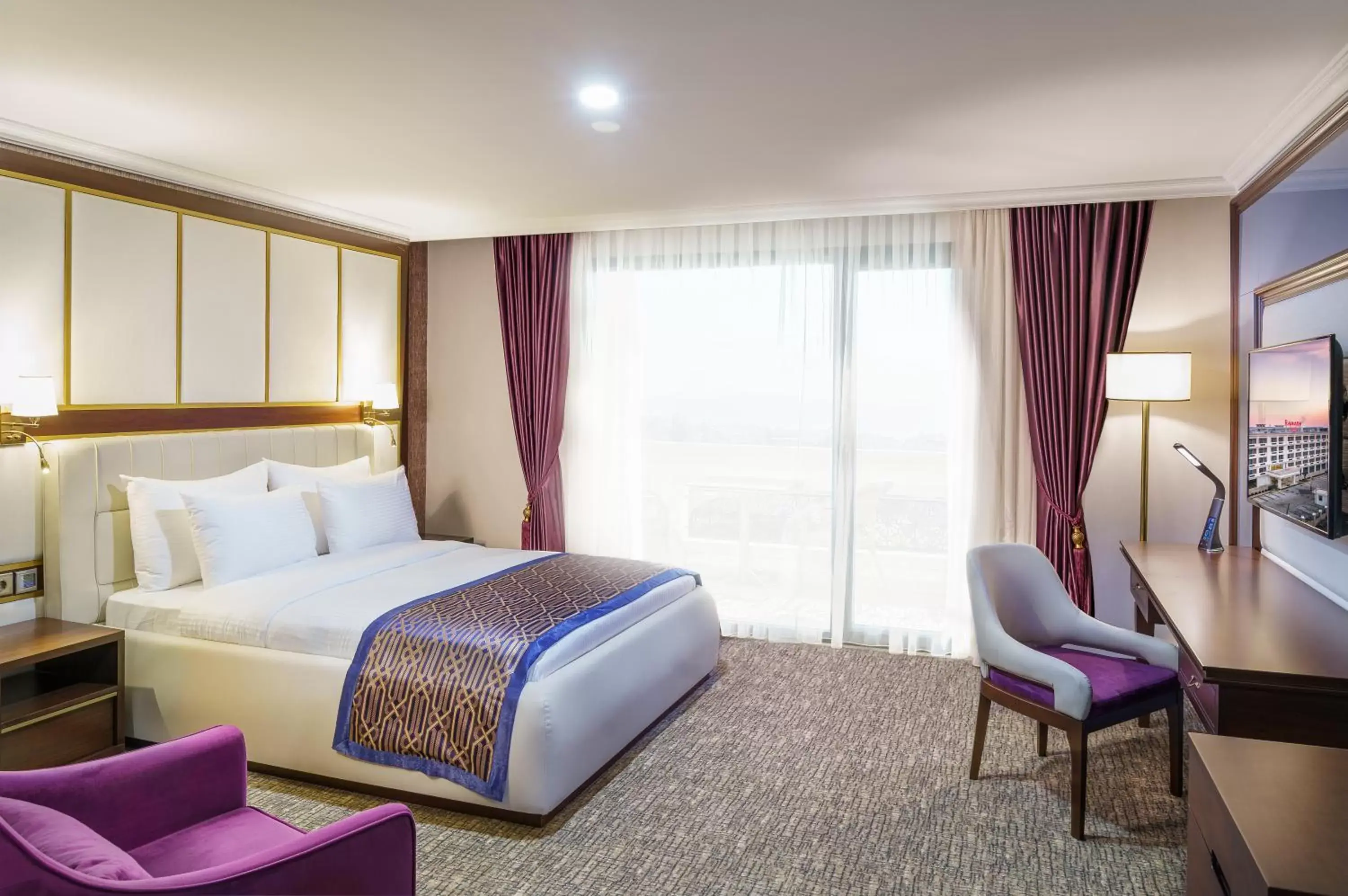 Photo of the whole room, Bed in Ramada Plaza by Wyndham Silivri