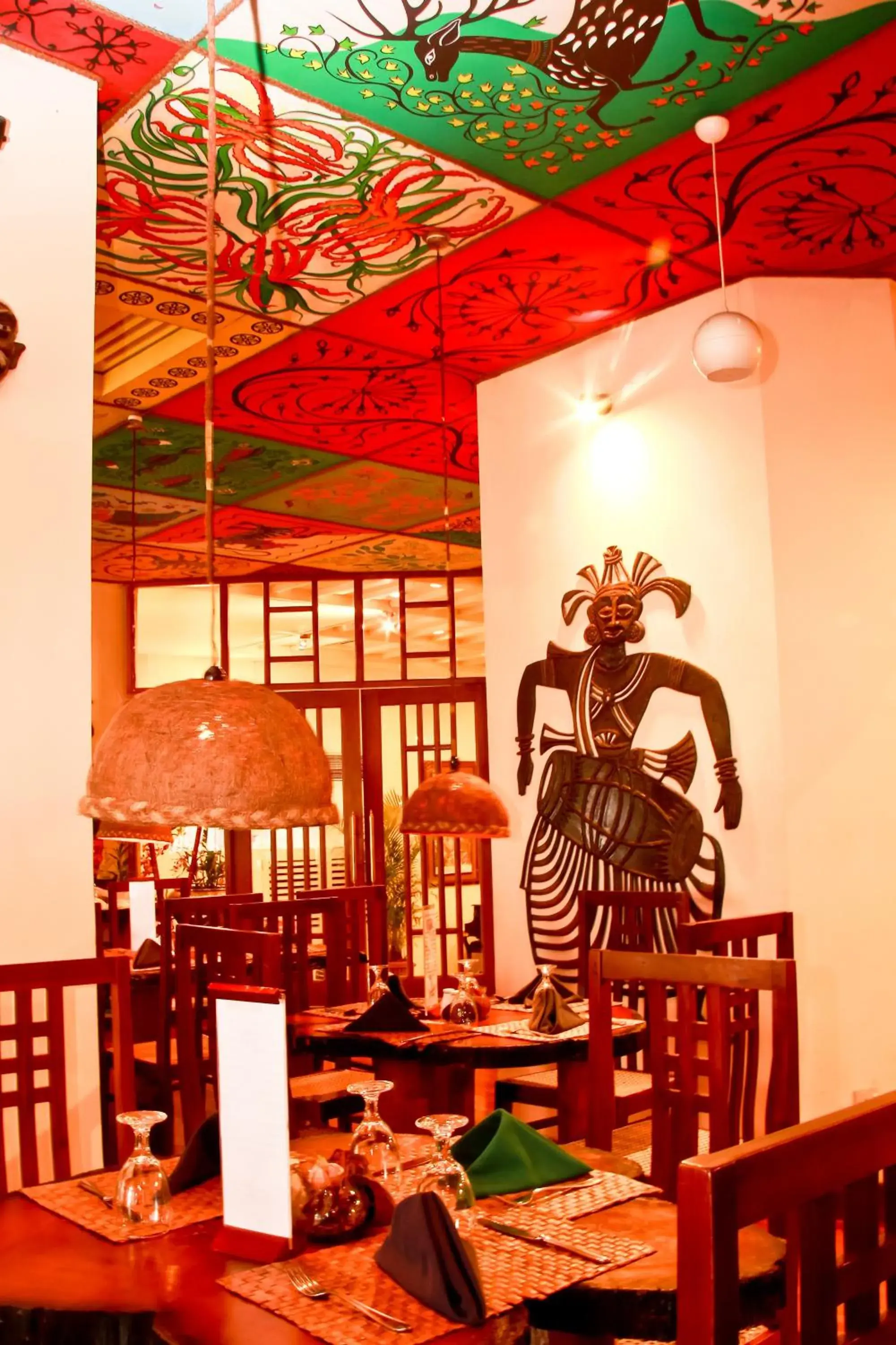 Restaurant/places to eat in Grand Oriental Hotel Restaurant/places to eat in Grand Oriental Hotel