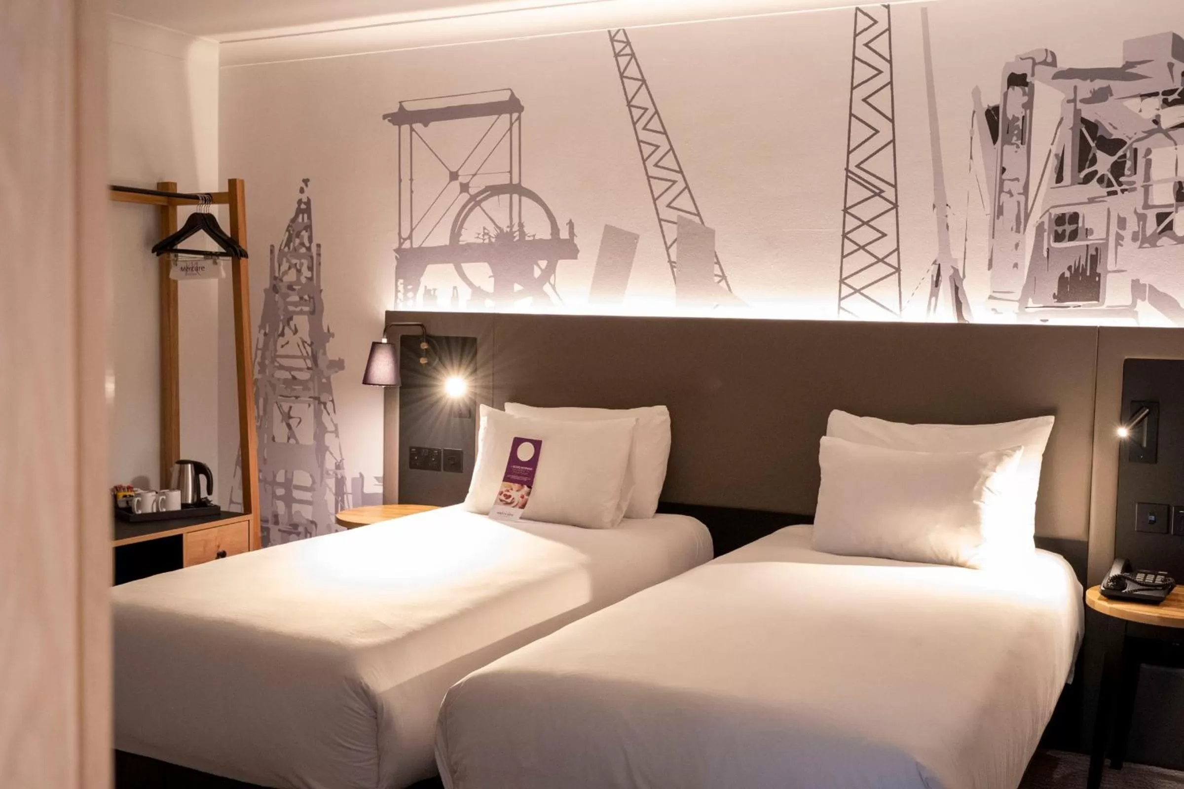 Bed in Mercure Cardiff North Hotel