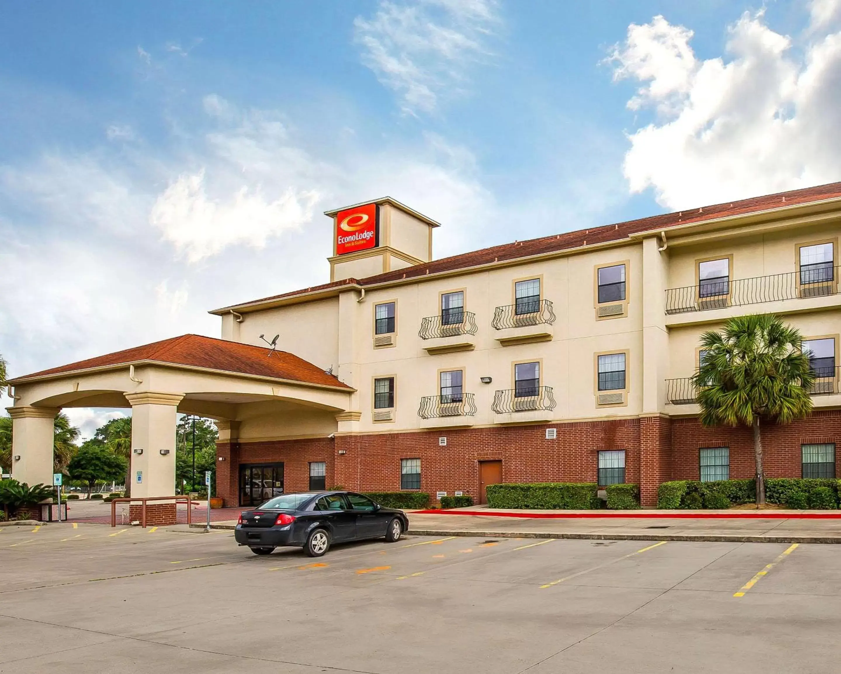 Property Building in Econo Lodge Inn & Suites Beaumont