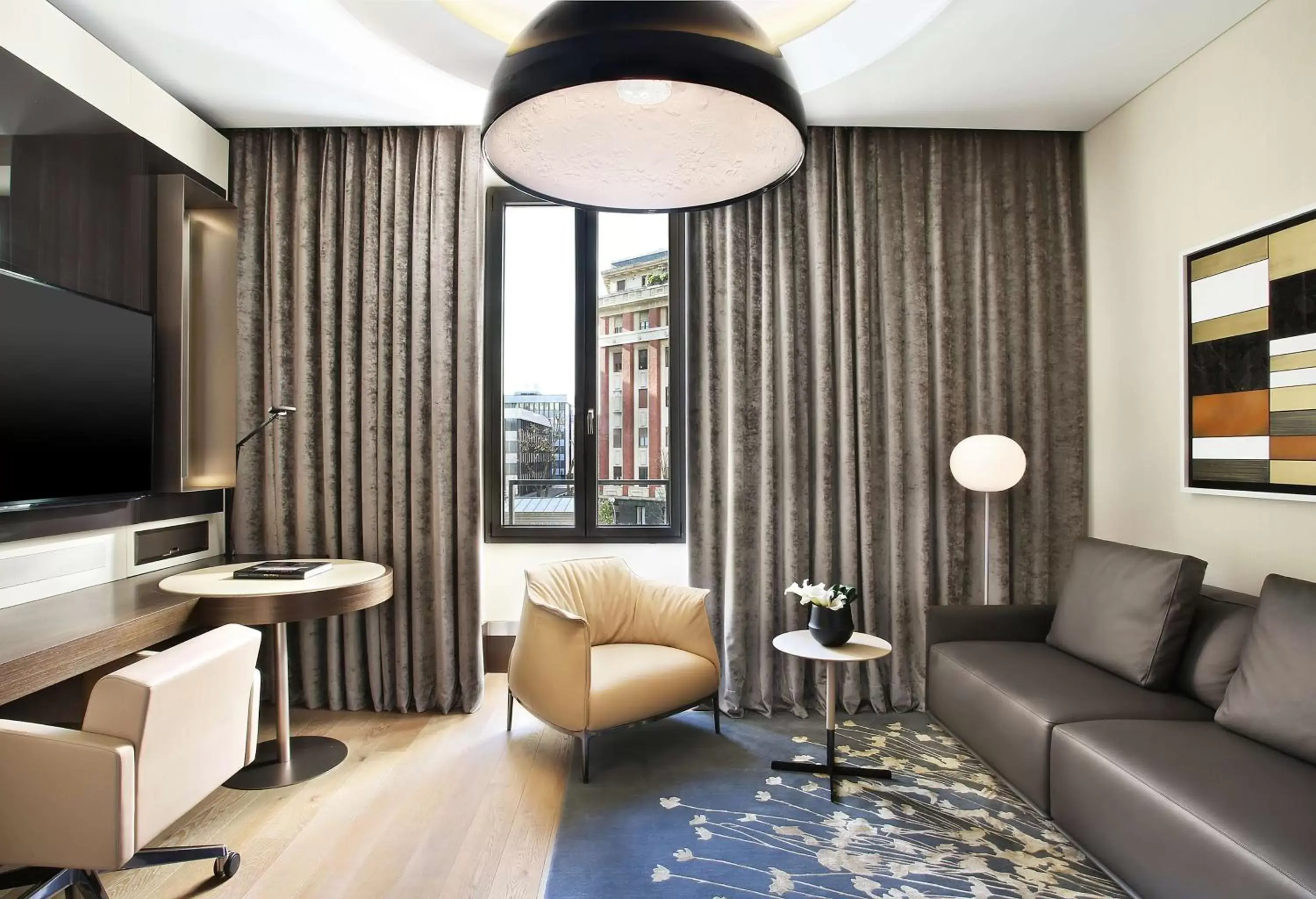 Living room, Seating Area in Excelsior Hotel Gallia, a Luxury Collection Hotel, Milan