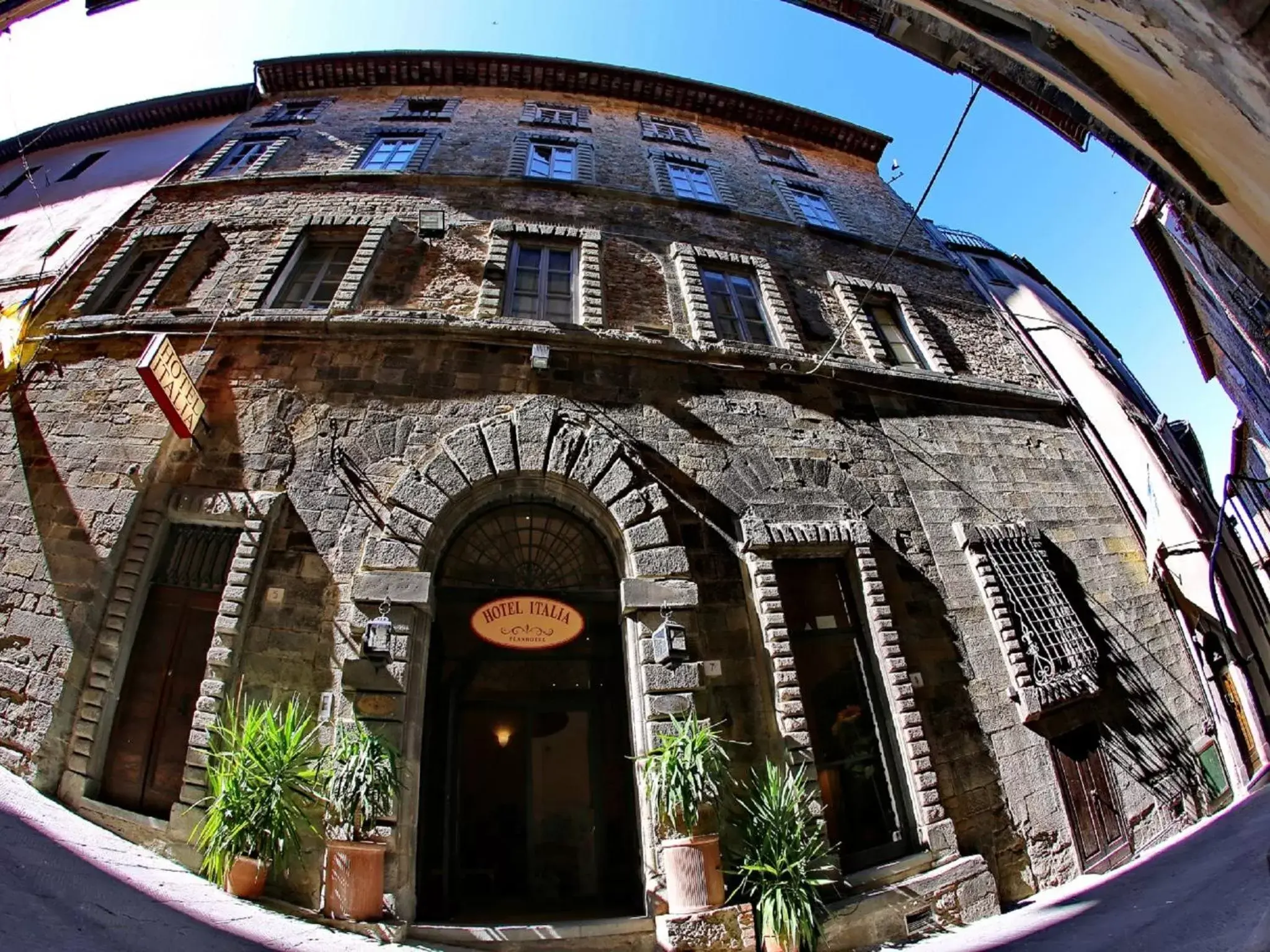 Facade/entrance, Property Building in Hotel Italia Cortona