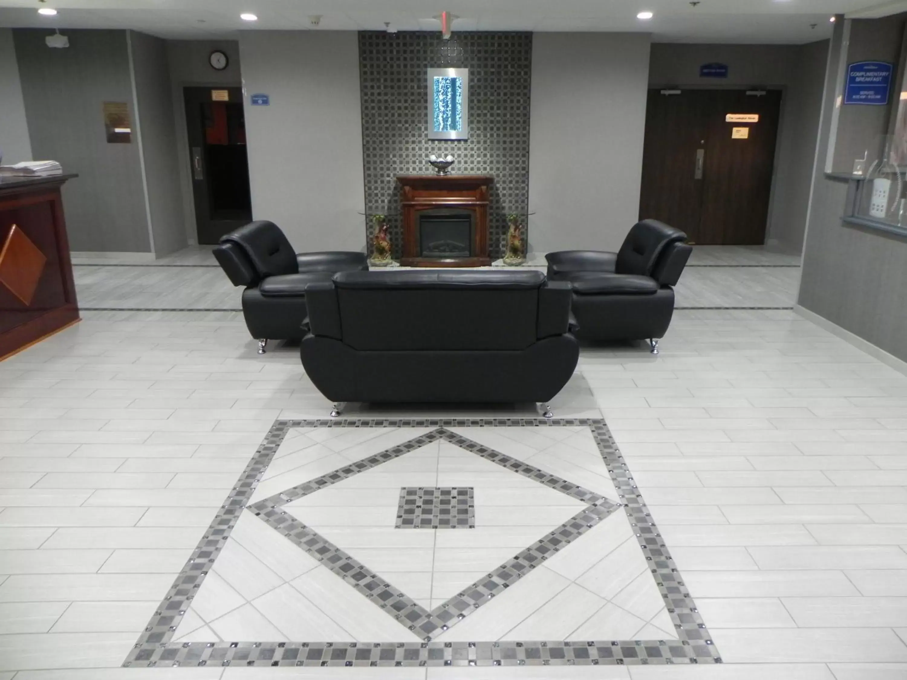 Lobby or reception, Lobby/Reception in Howard Johnson by Wyndham Lexington