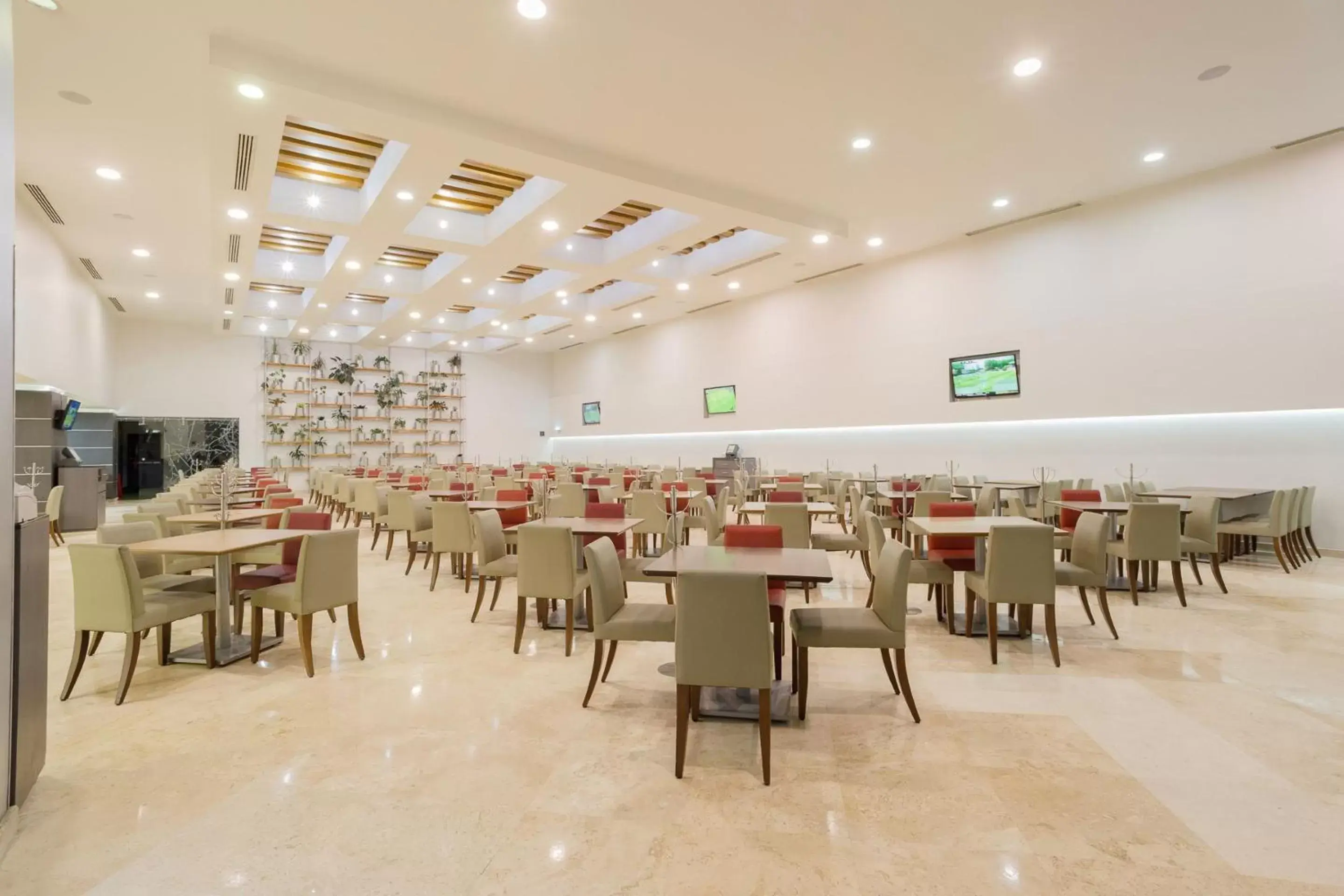 Restaurant/Places to Eat in Real Inn Tijuana by Camino Real Hotels
