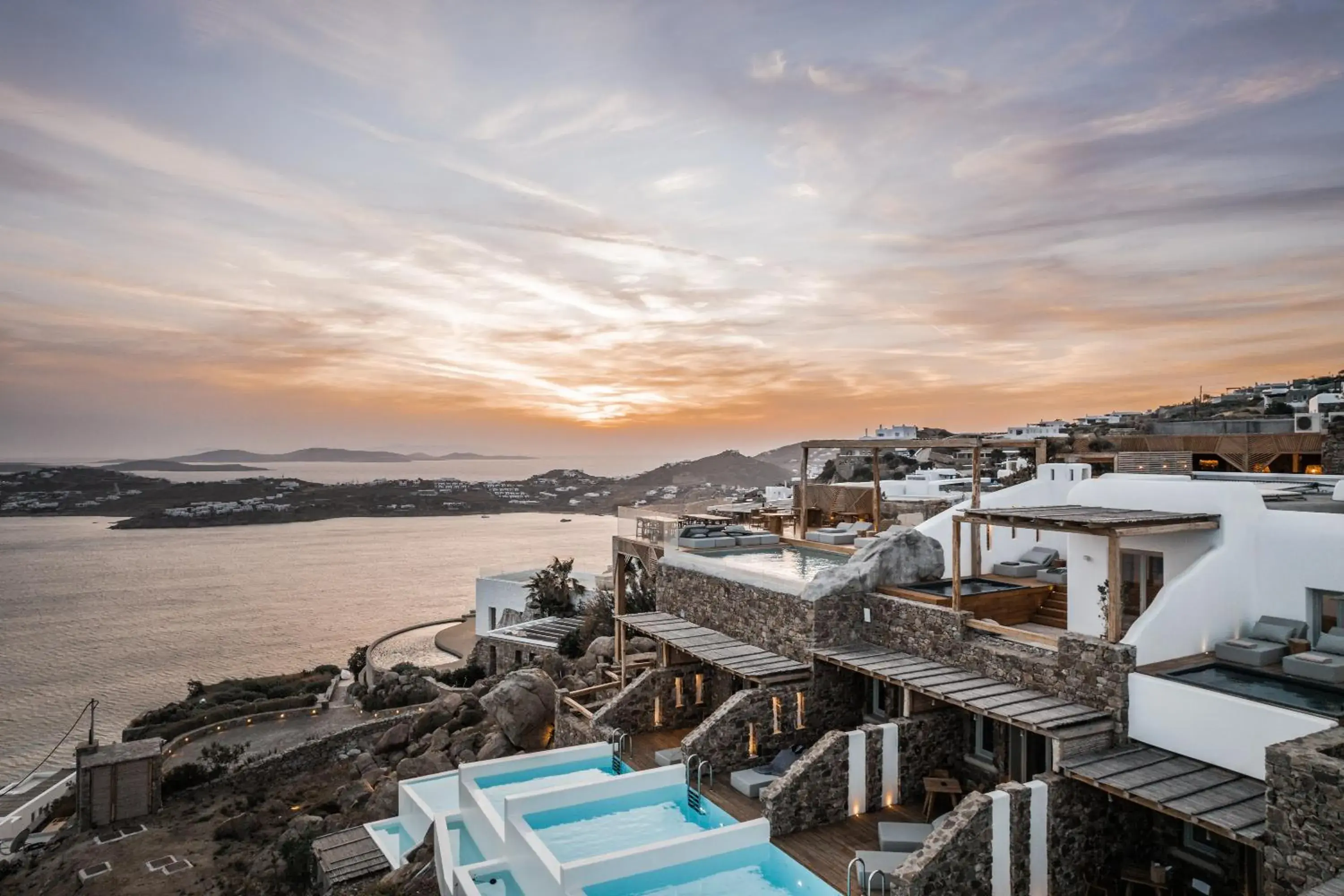 Property building in Alissachni Mykonos