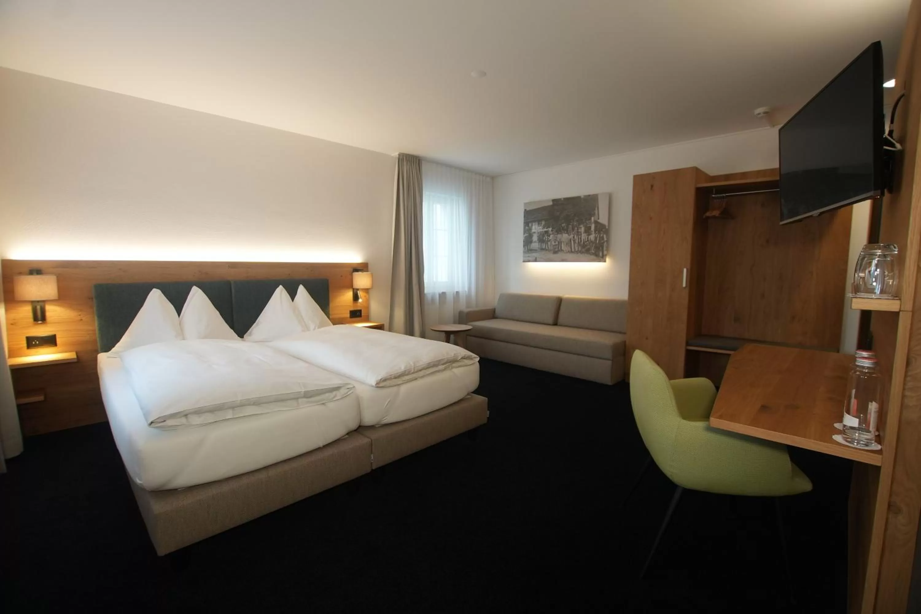 Bed in Hotel-Restaurant Löwen