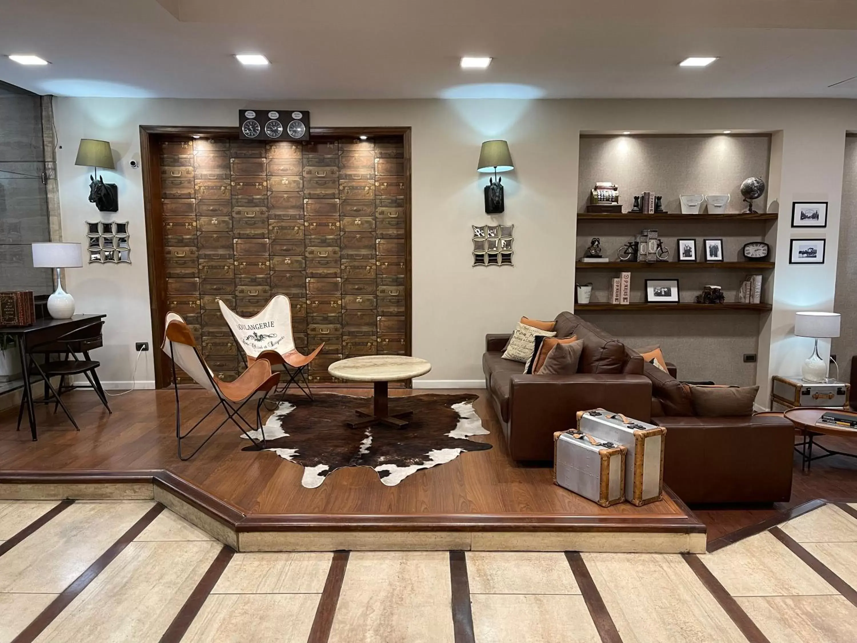 Living room, Lobby/Reception in Hotel Alvear