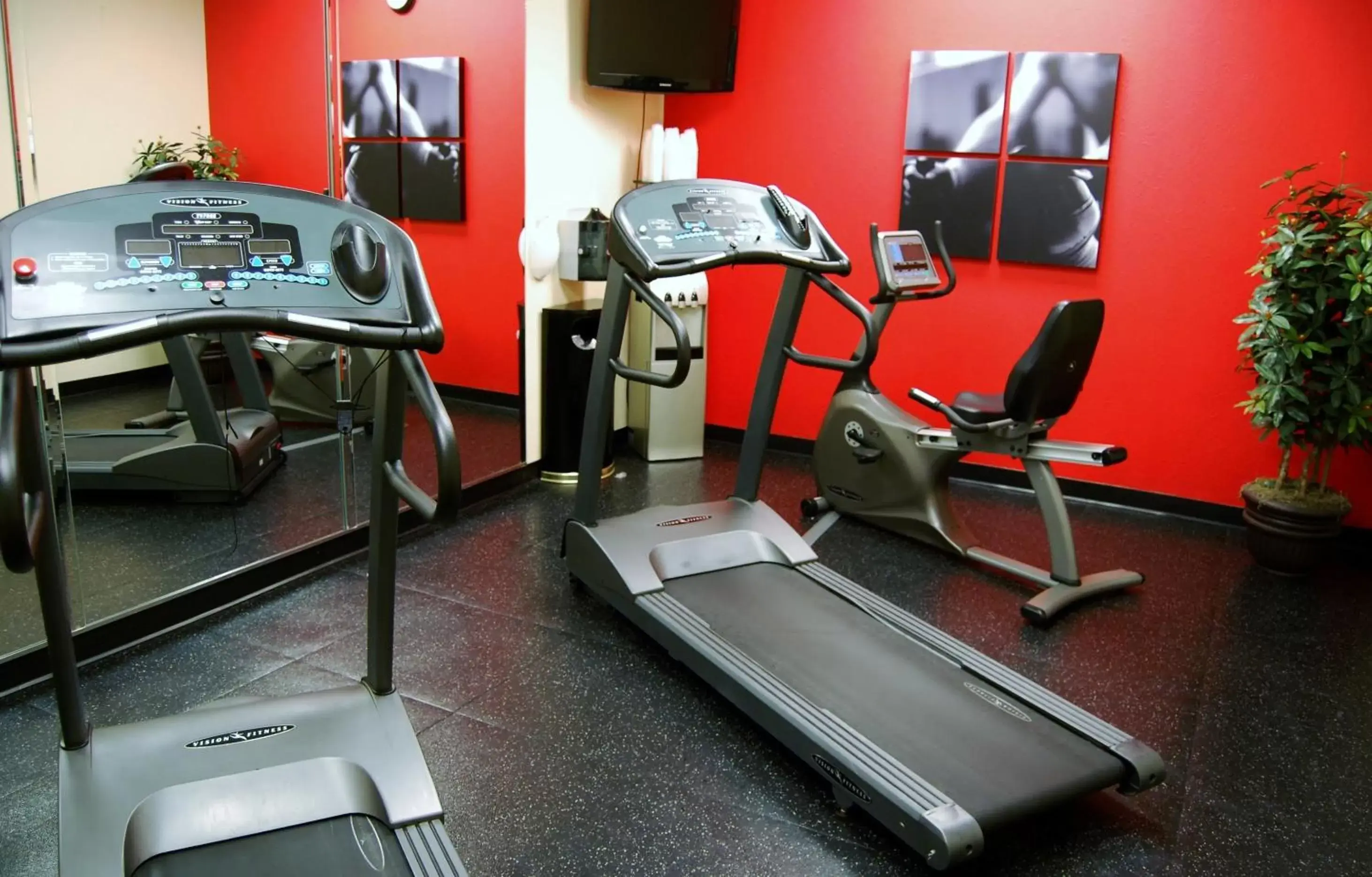 Fitness centre/facilities, Fitness Center/Facilities in Country Inn & Suites by Radisson, Knoxville West, TN