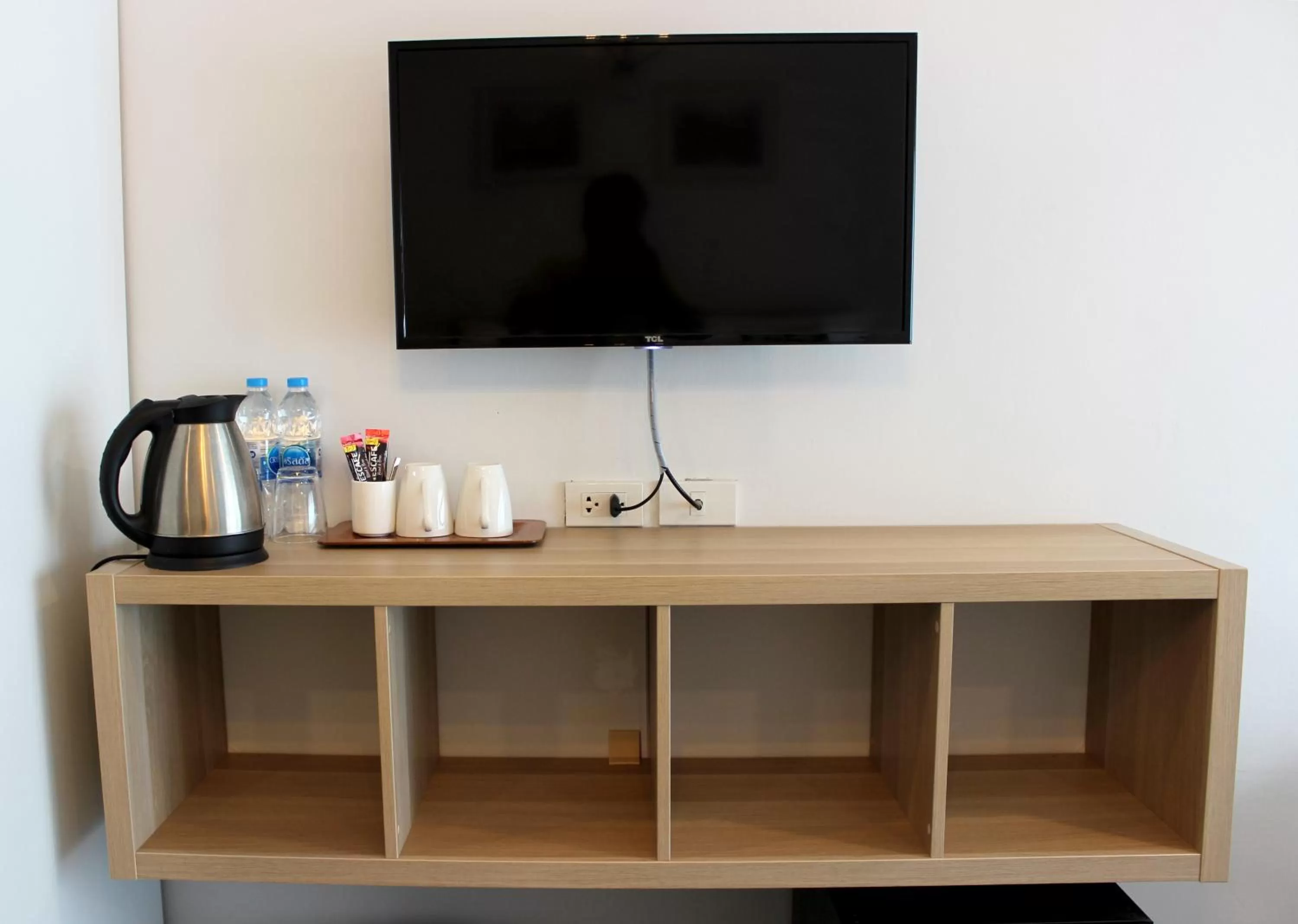 Communal lounge/ TV room in V One Pride-Sukhumvit 22, Bangkok