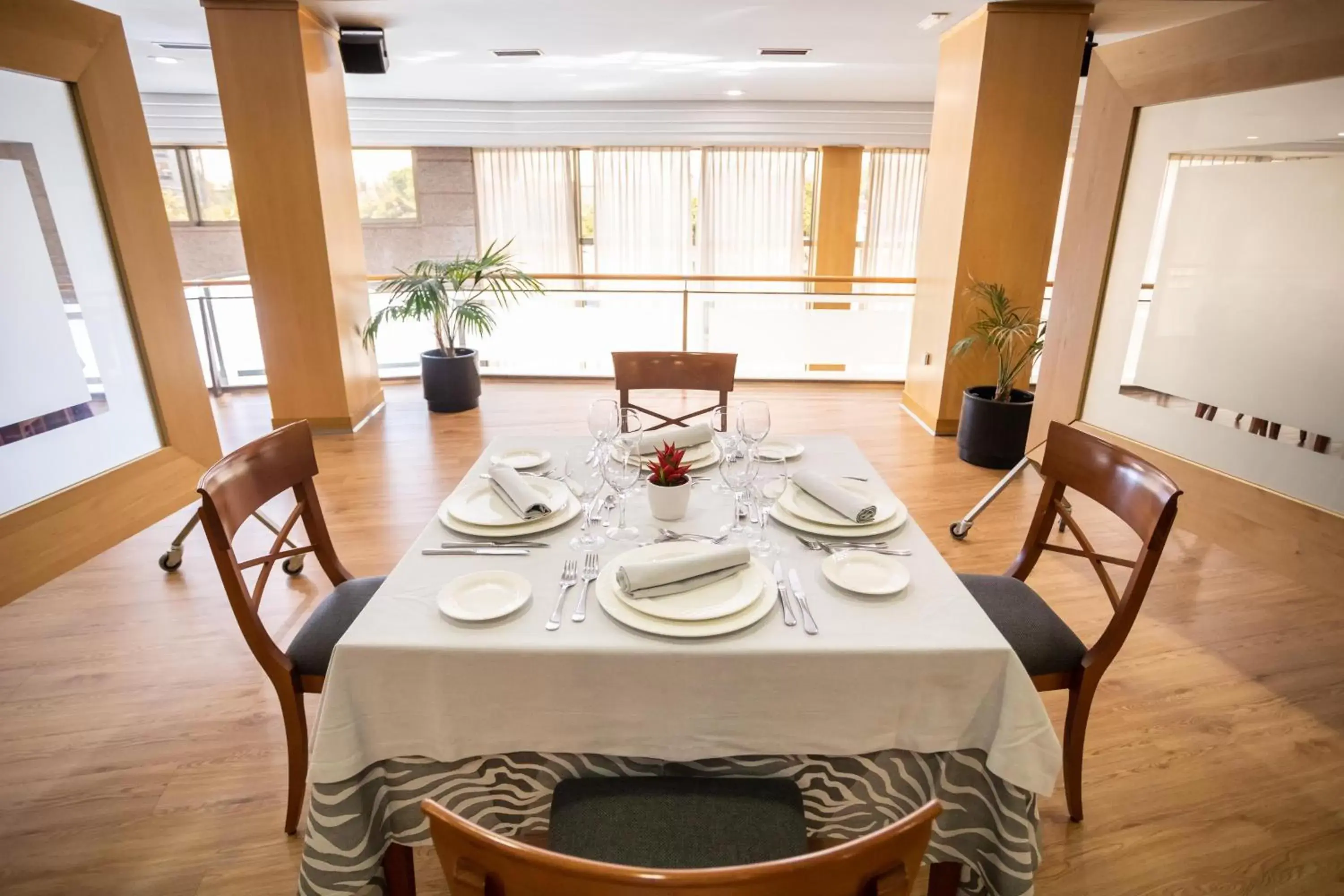 Restaurant/Places to Eat in Gran Hotel de Ferrol