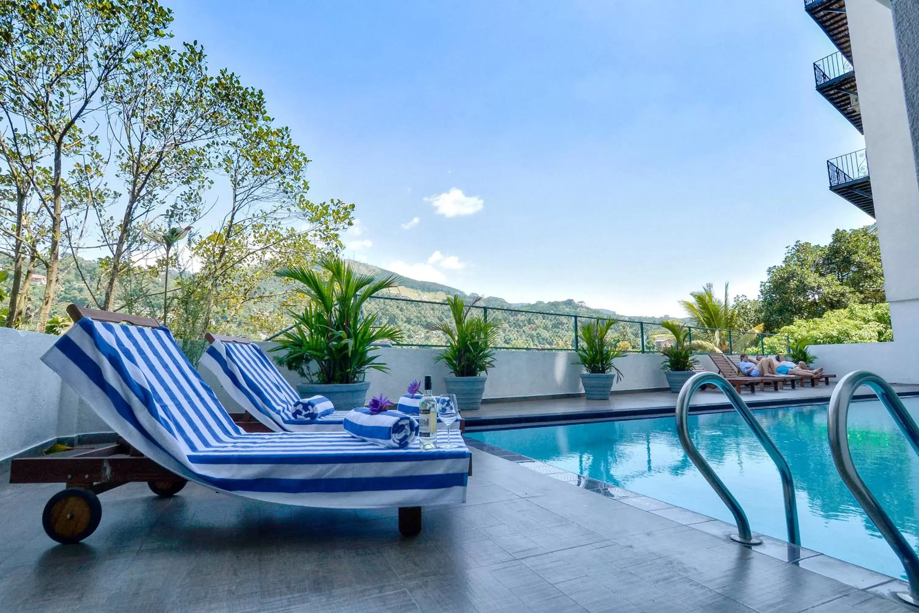 Swimming Pool in The Royal Kandyan