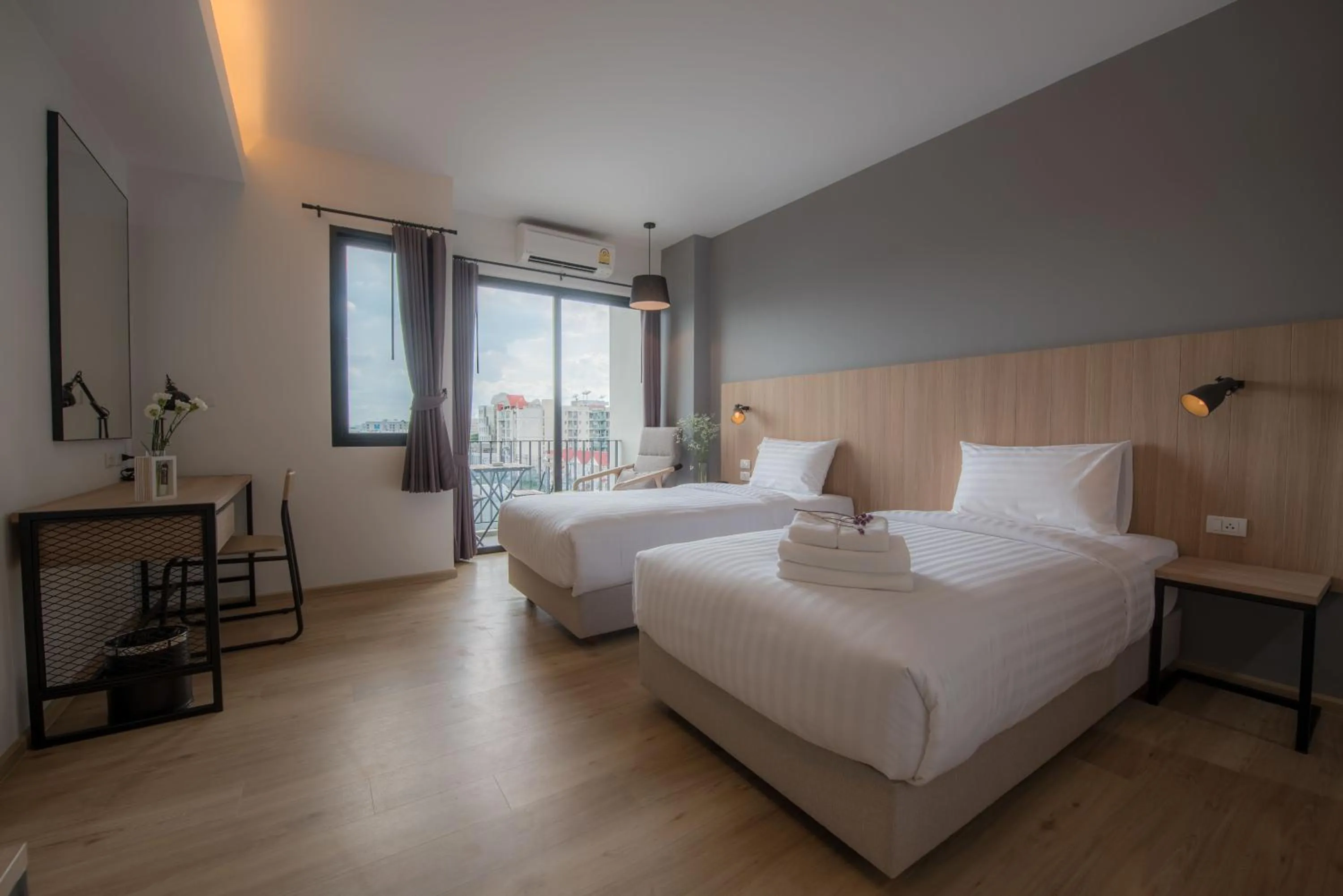 Balcony Room in Mii Hotel Srinakarin