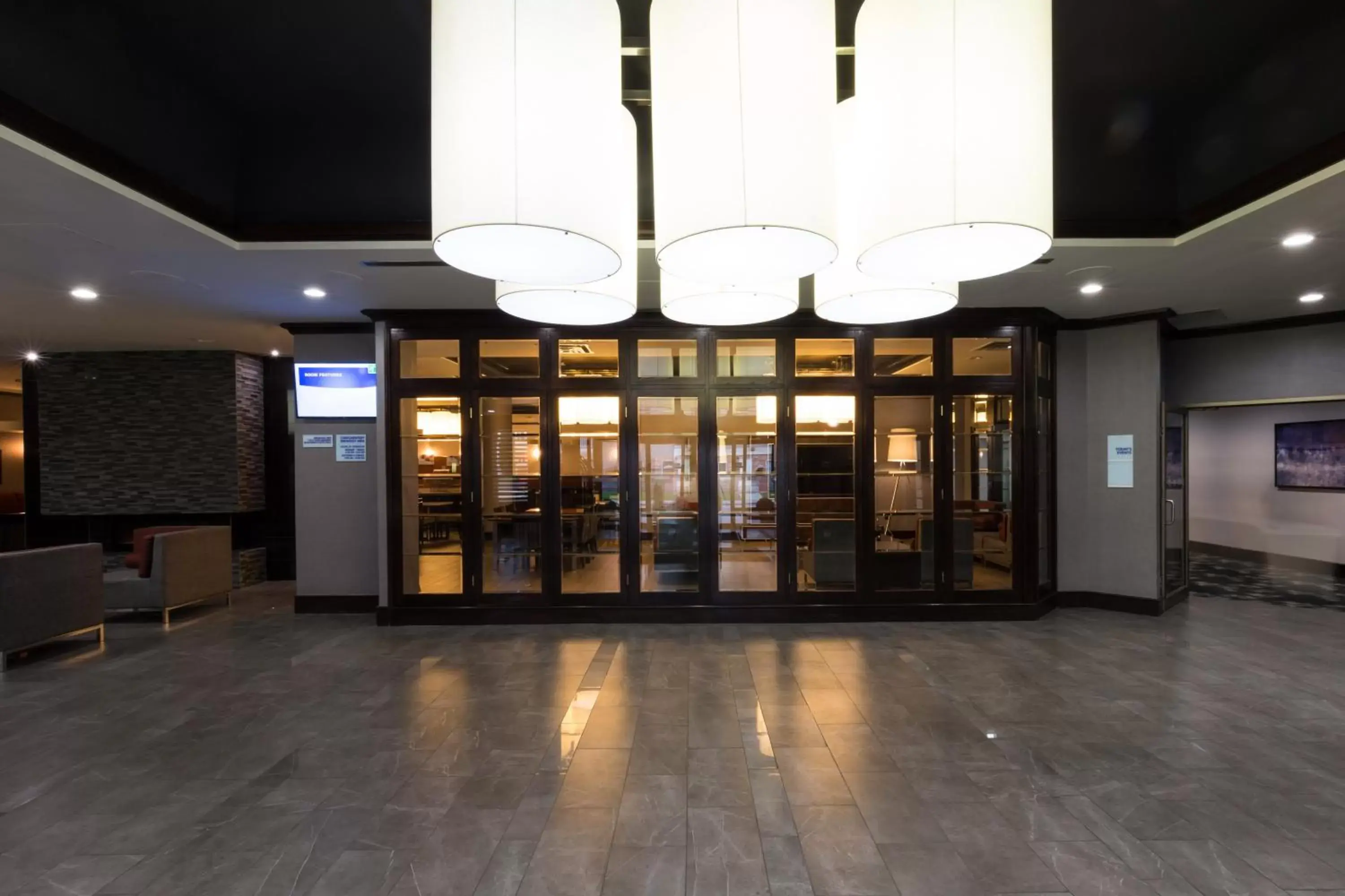 Lobby or reception in Holiday Inn Express Edmonton Downtown, an IHG Hotel