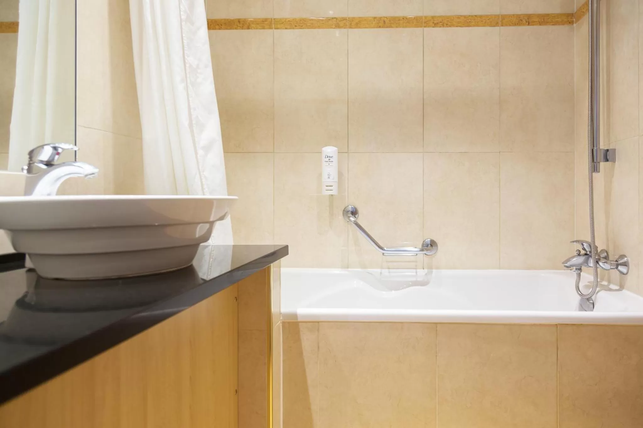 Bathroom in Hotel Tristar