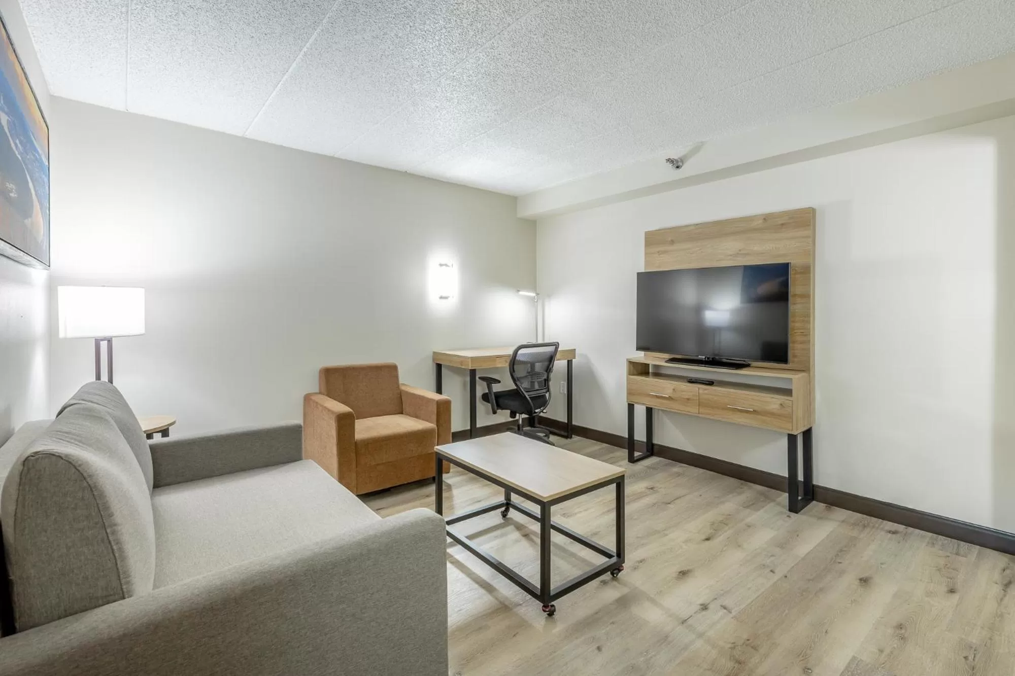 Photo of the whole room in Best Western Plus Arbour Inn and Suites