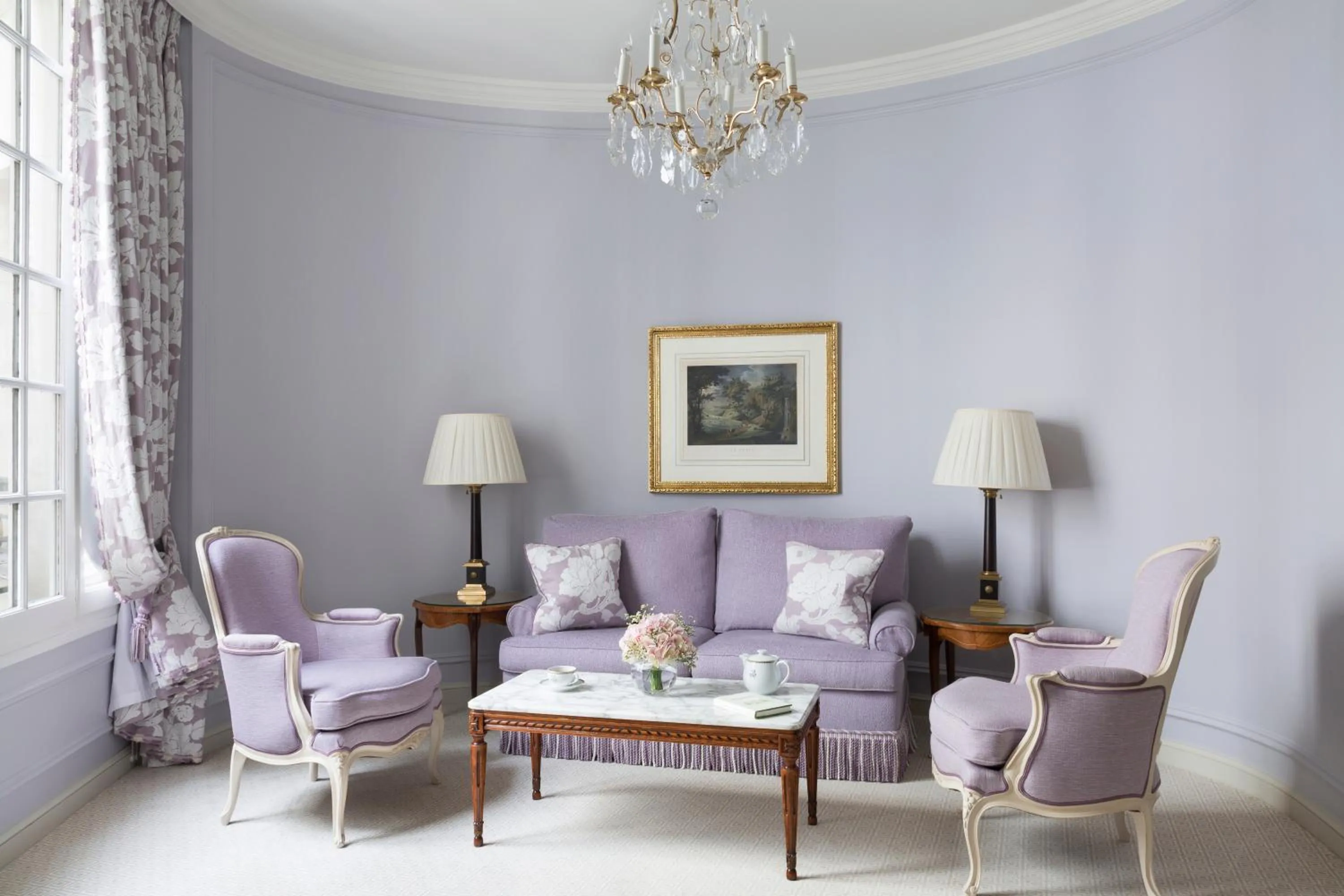 Living room in Le Bristol Paris, Oetker Hotels