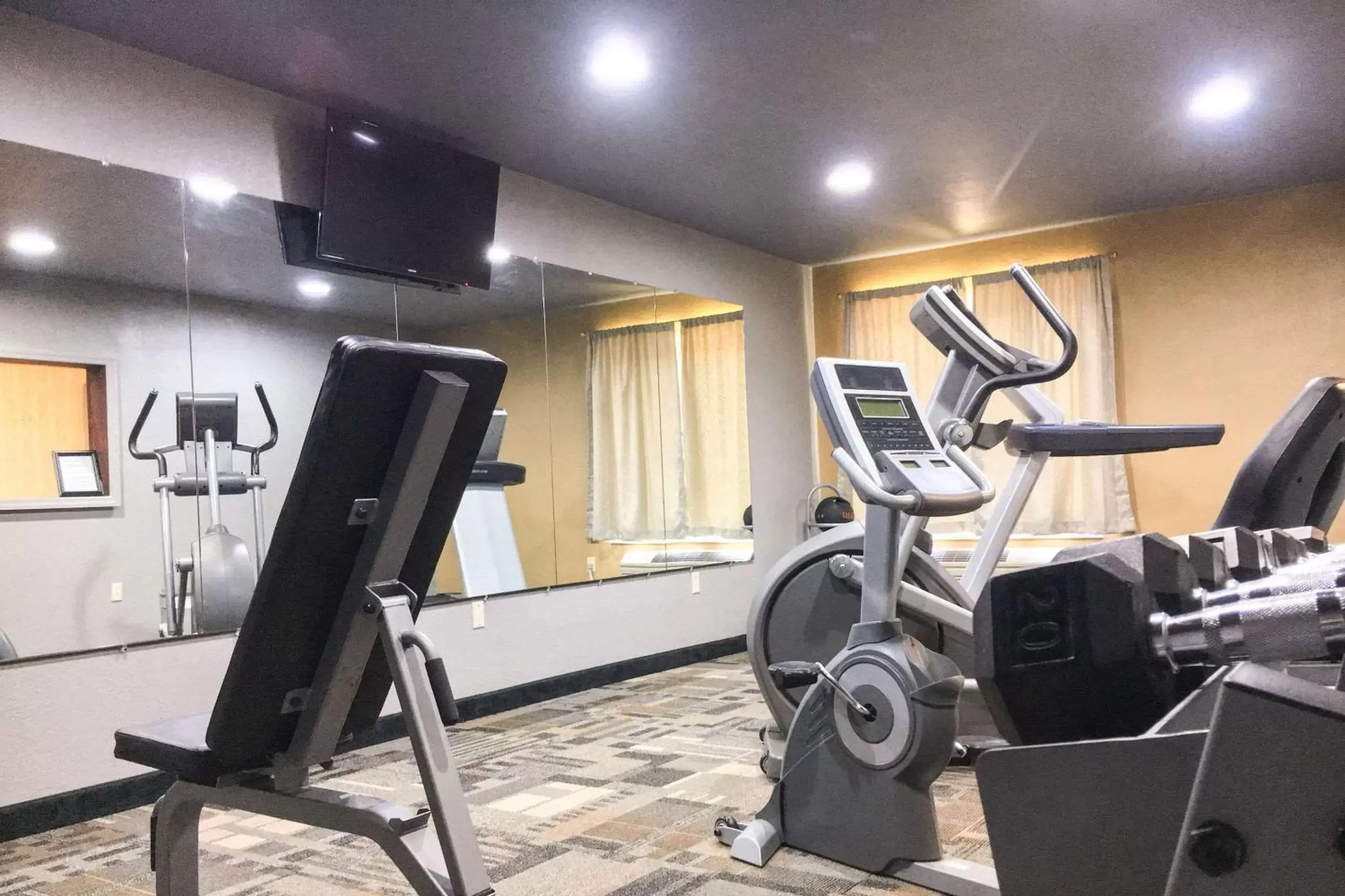 Fitness centre/facilities, Fitness Center/Facilities in Quality Inn of Clarion