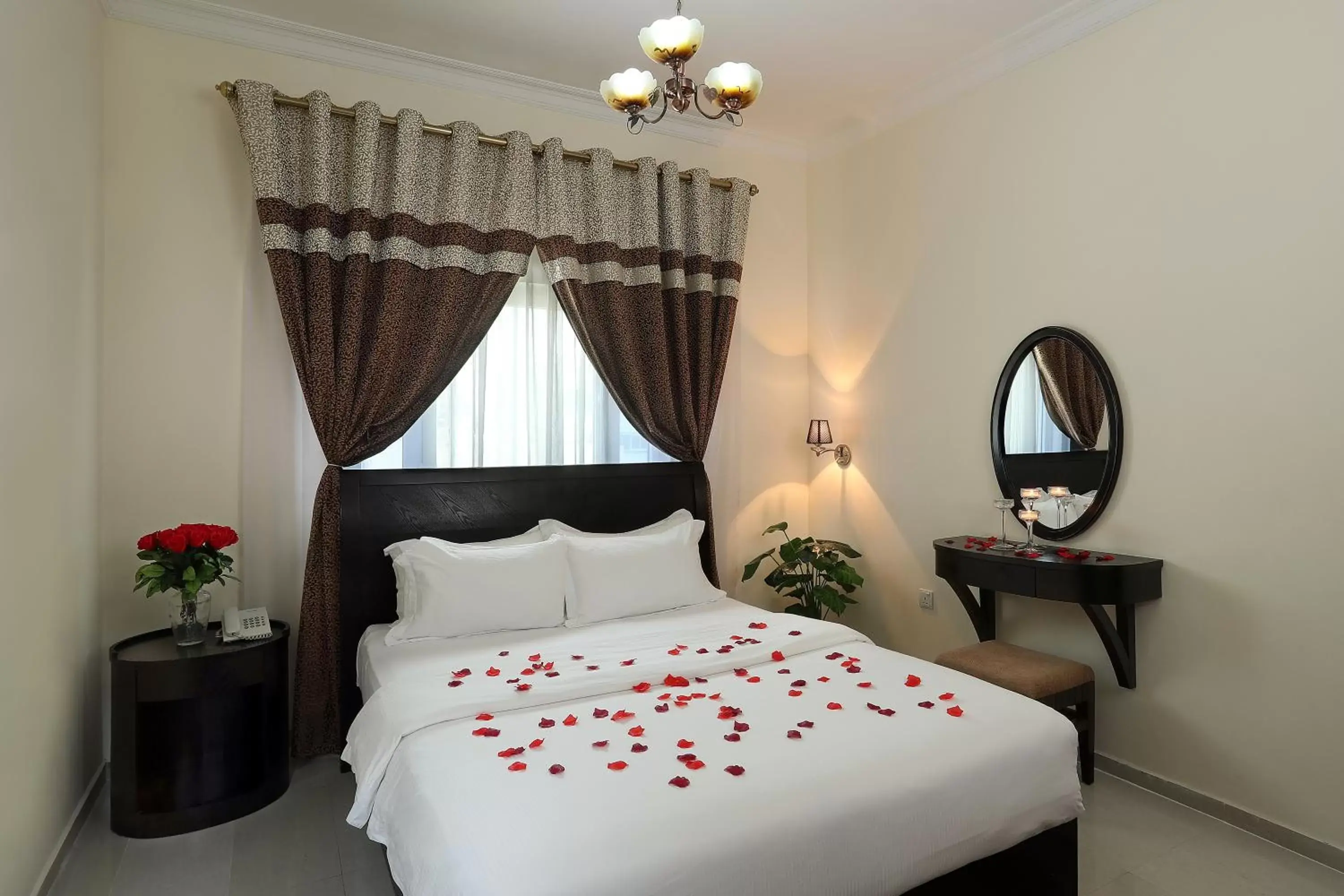 Bedroom, Room Photo in Al Smou Hotel Apartments - MAHA HOSPITALITY GROUP