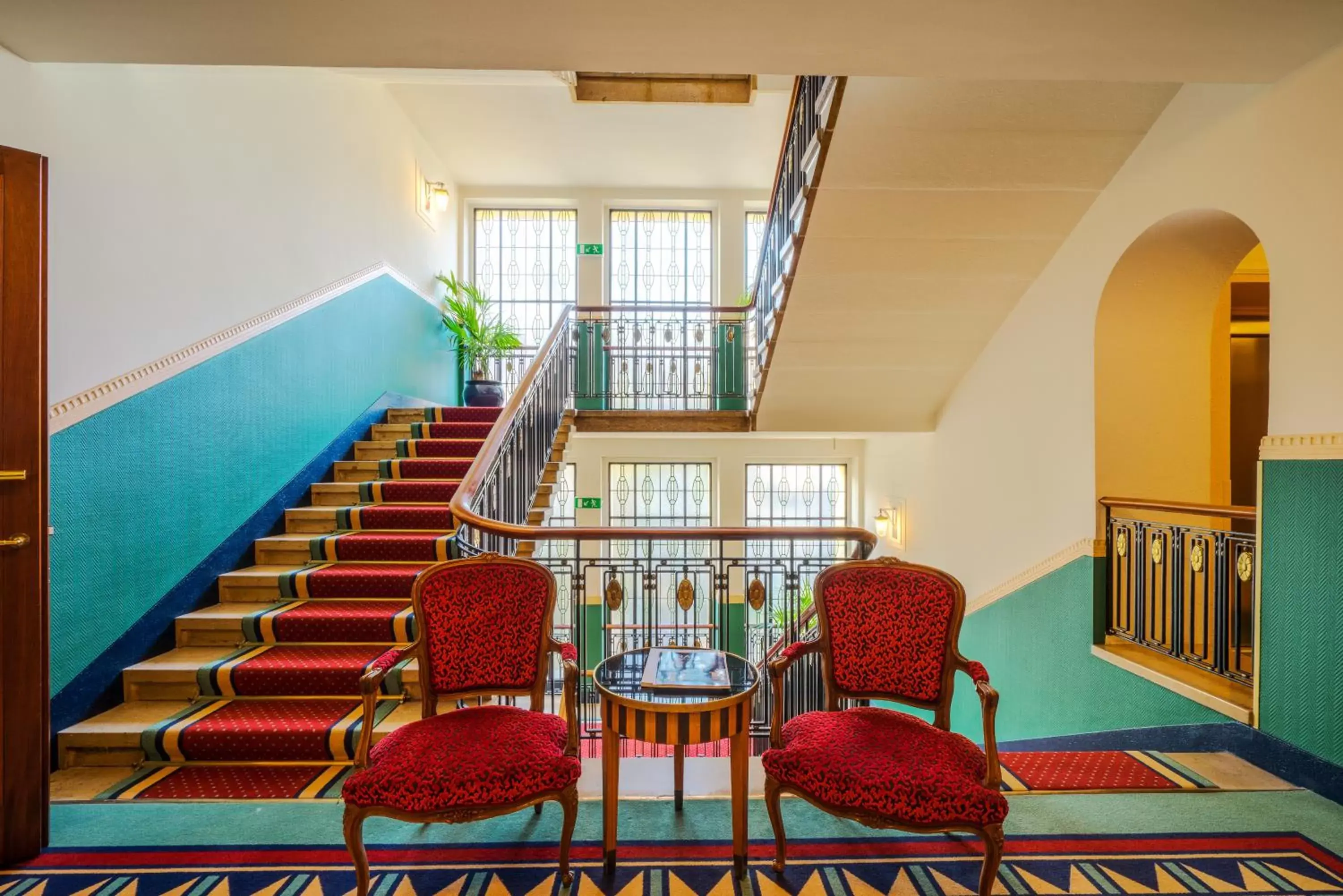 Area and facilities, Seating Area in Art Deco Hotel Montana Luzern