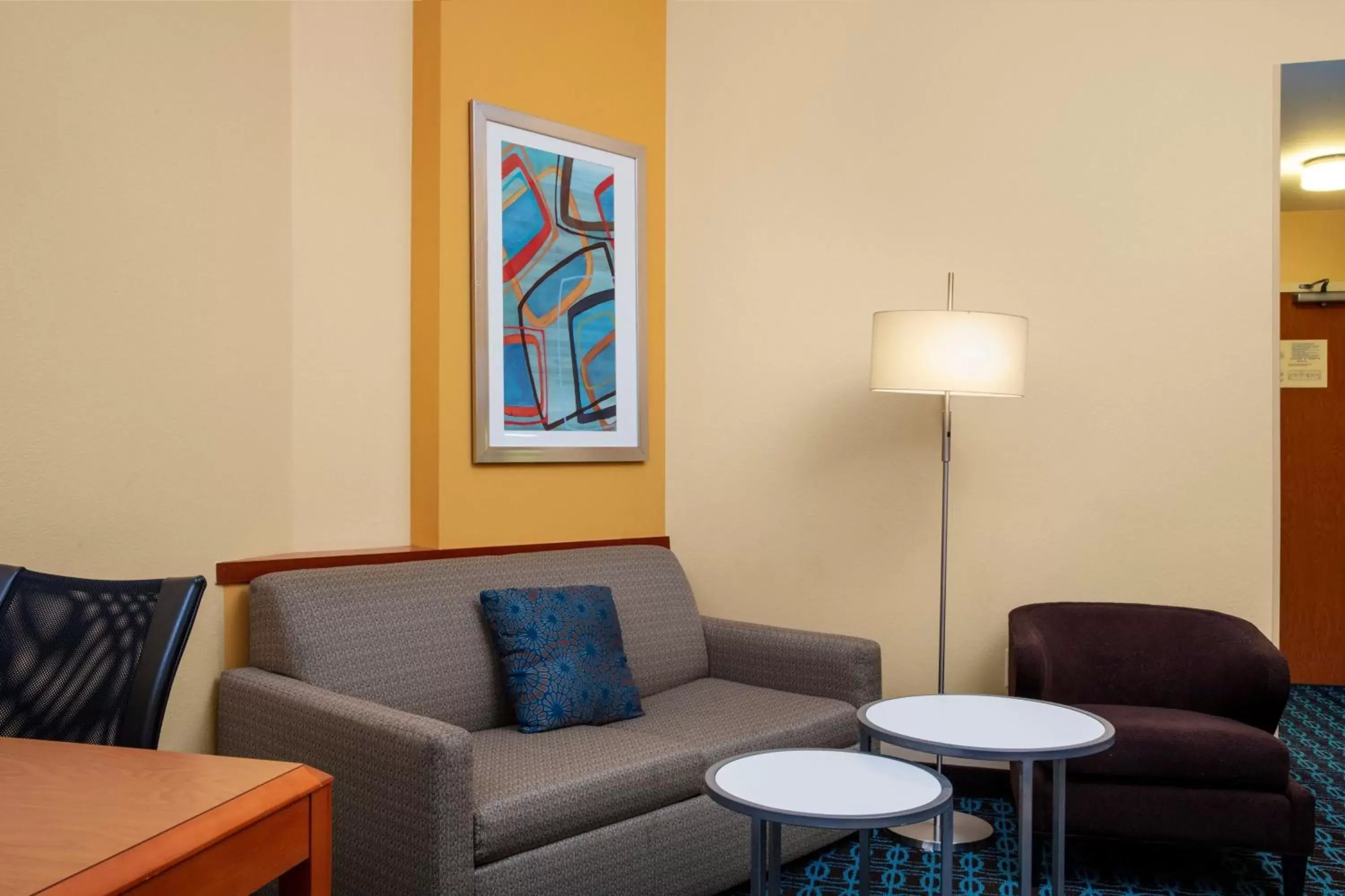 Photo of the whole room, Seating Area in Fairfield Inn & Suites by Marriott Augusta Fort Gordon Area