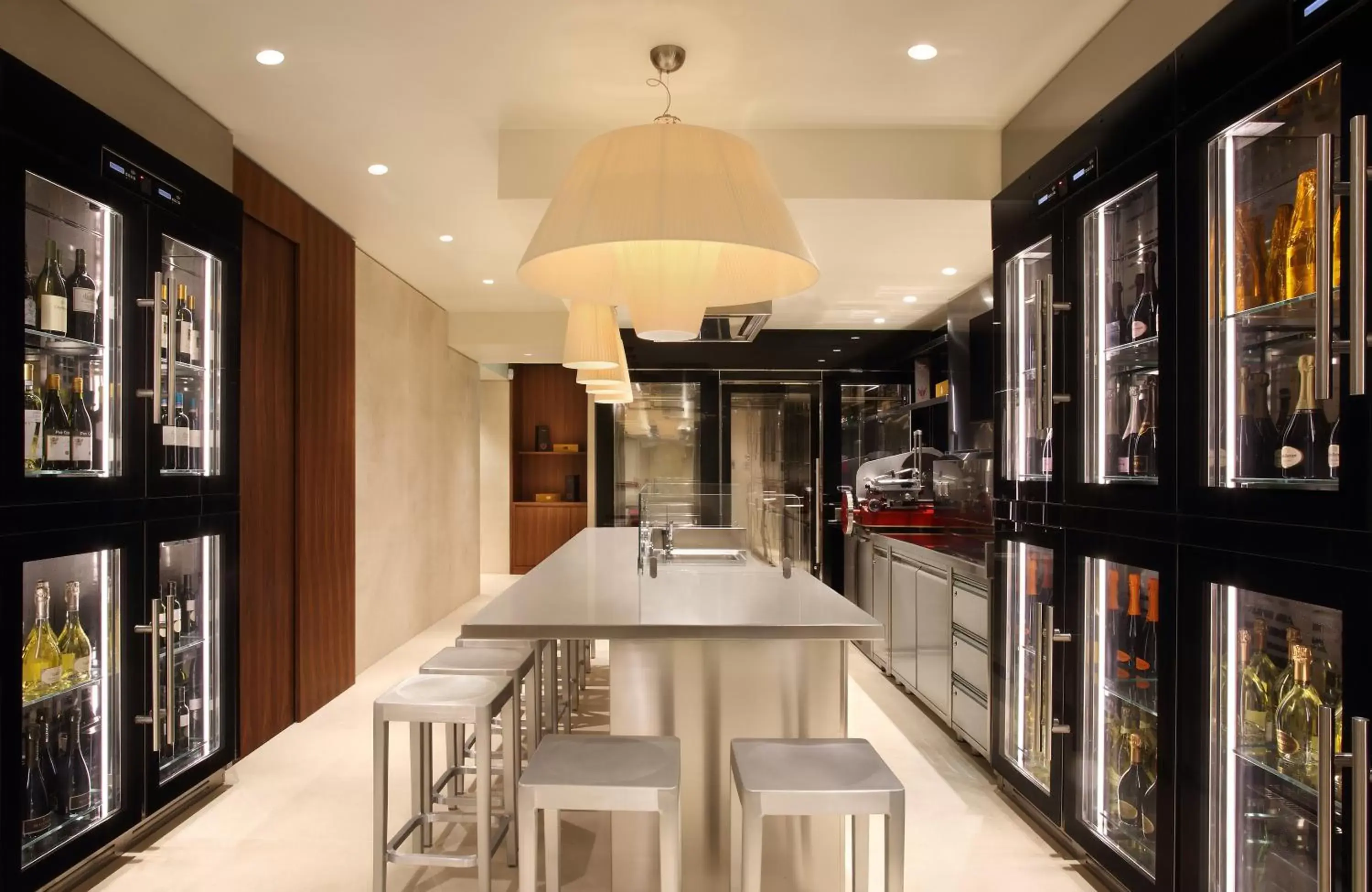 Lounge or bar in Excelsior Hotel Gallia, a Luxury Collection Hotel, Milan