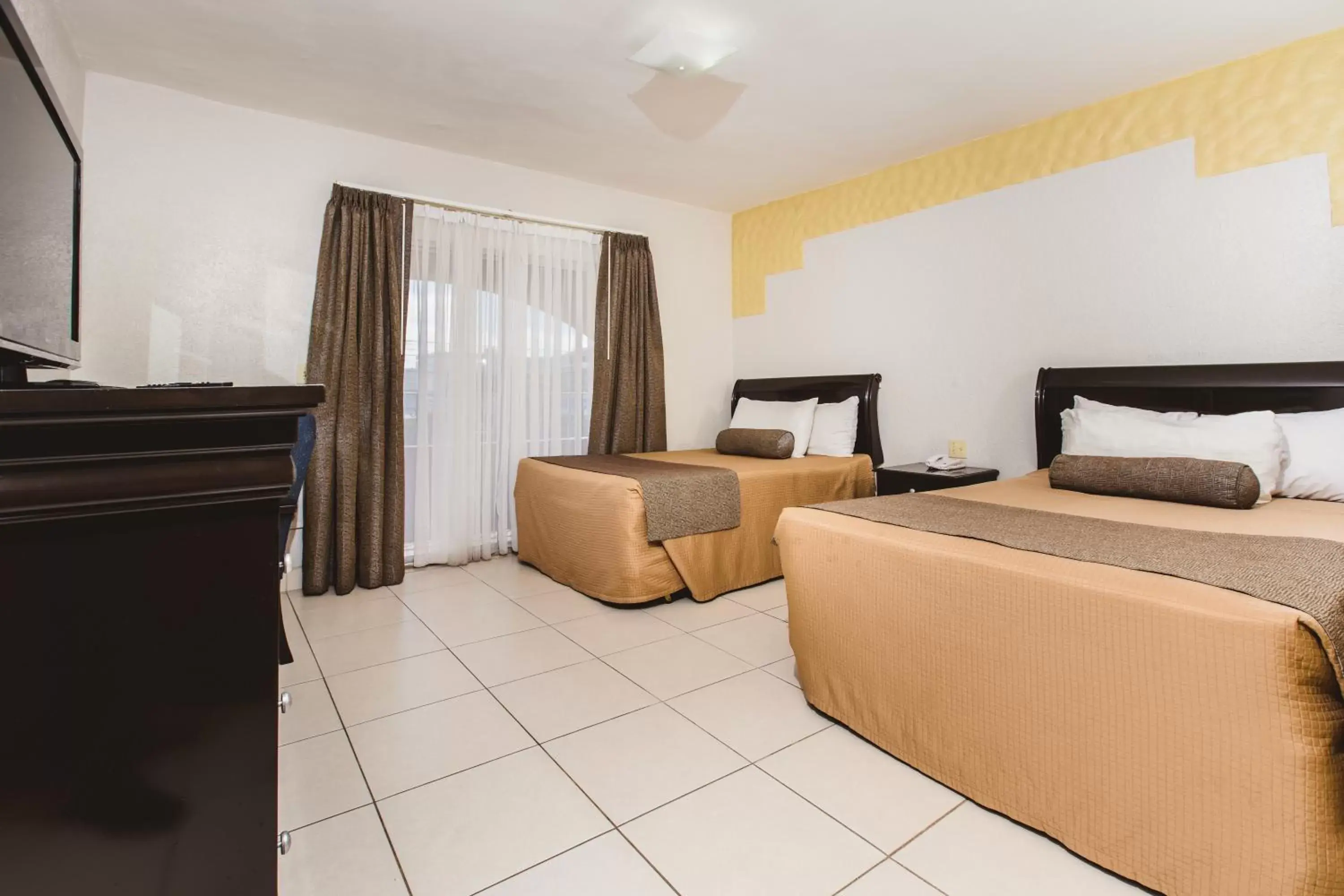 Double Room with Two Double Beds in Del Mar Inn Playas