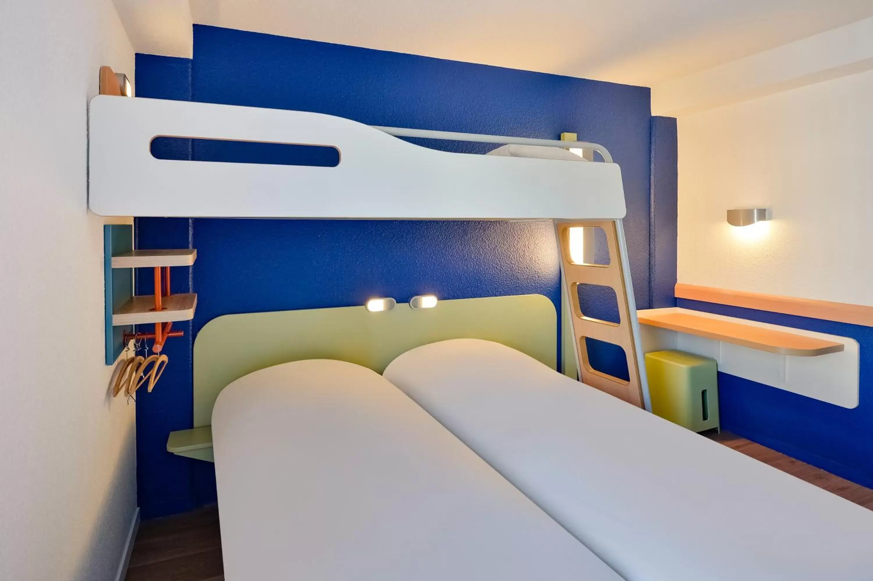 Bedroom, Bunk Bed in Ibis budget Chambéry Centre Ville