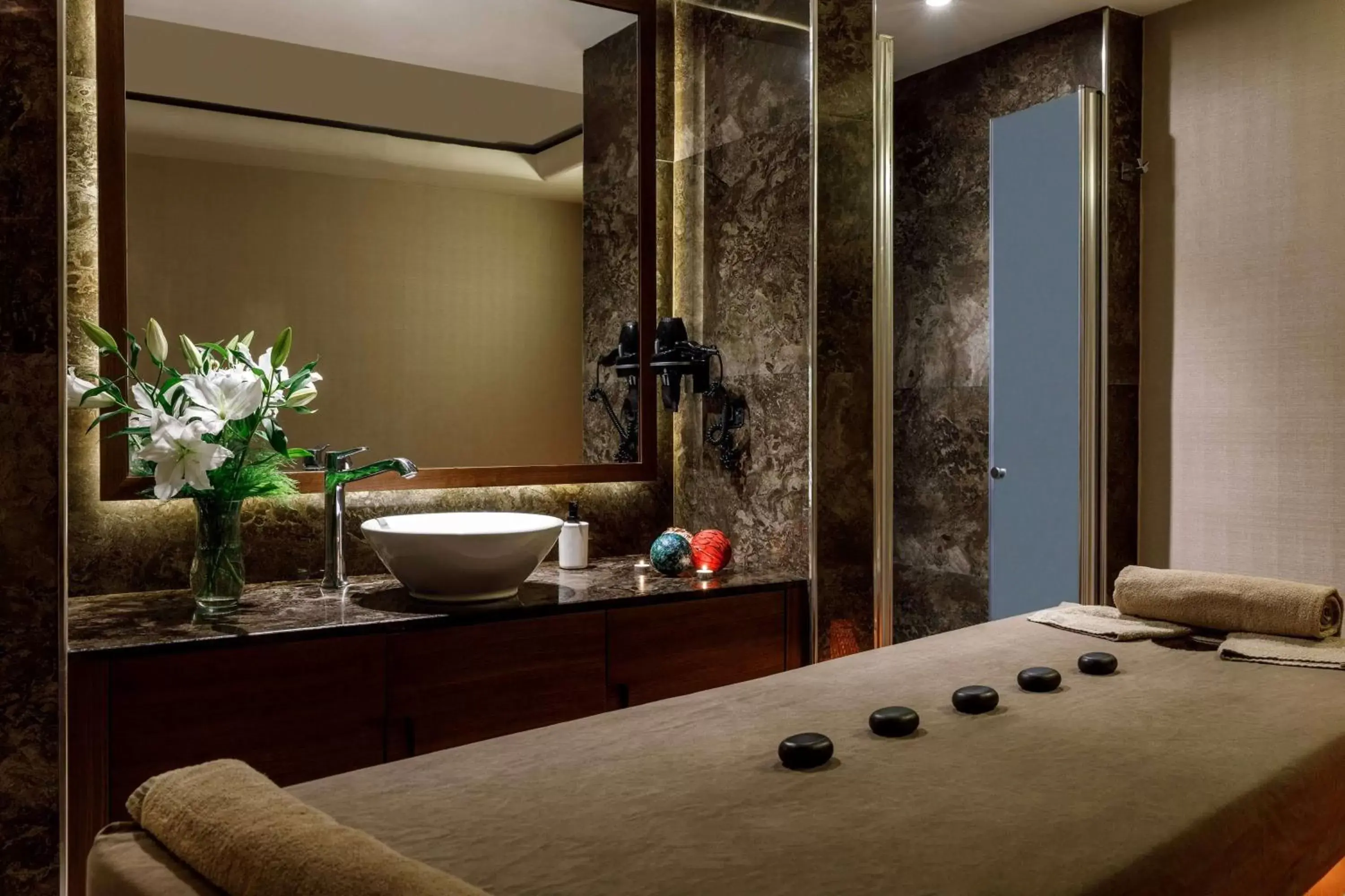 Spa and wellness centre/facilities, Bathroom in Ramada by Wyndham Istanbul Golden Horn
