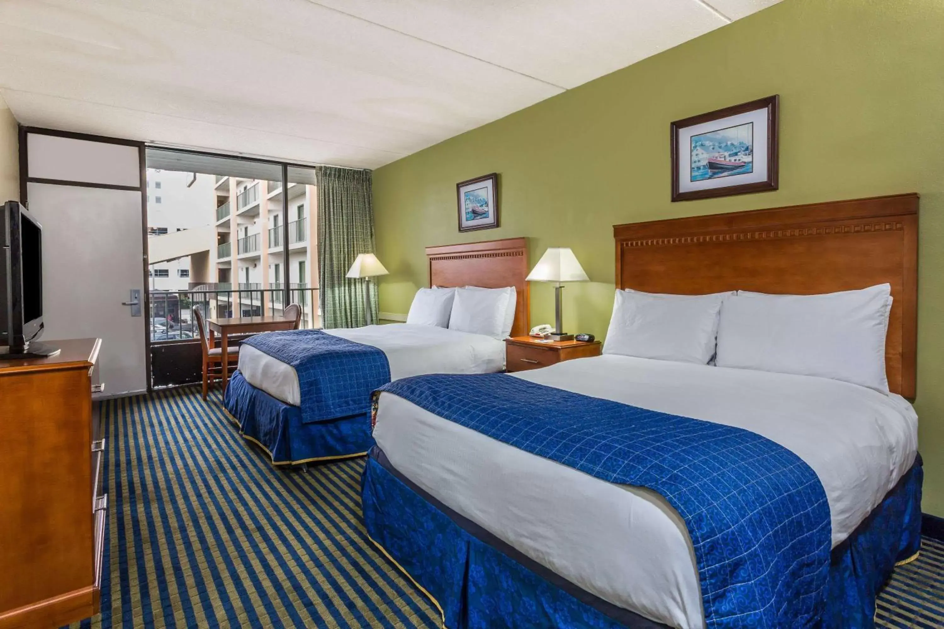 Photo of the whole room, Bed in Days Inn by Wyndham Virginia Beach At The Beach
