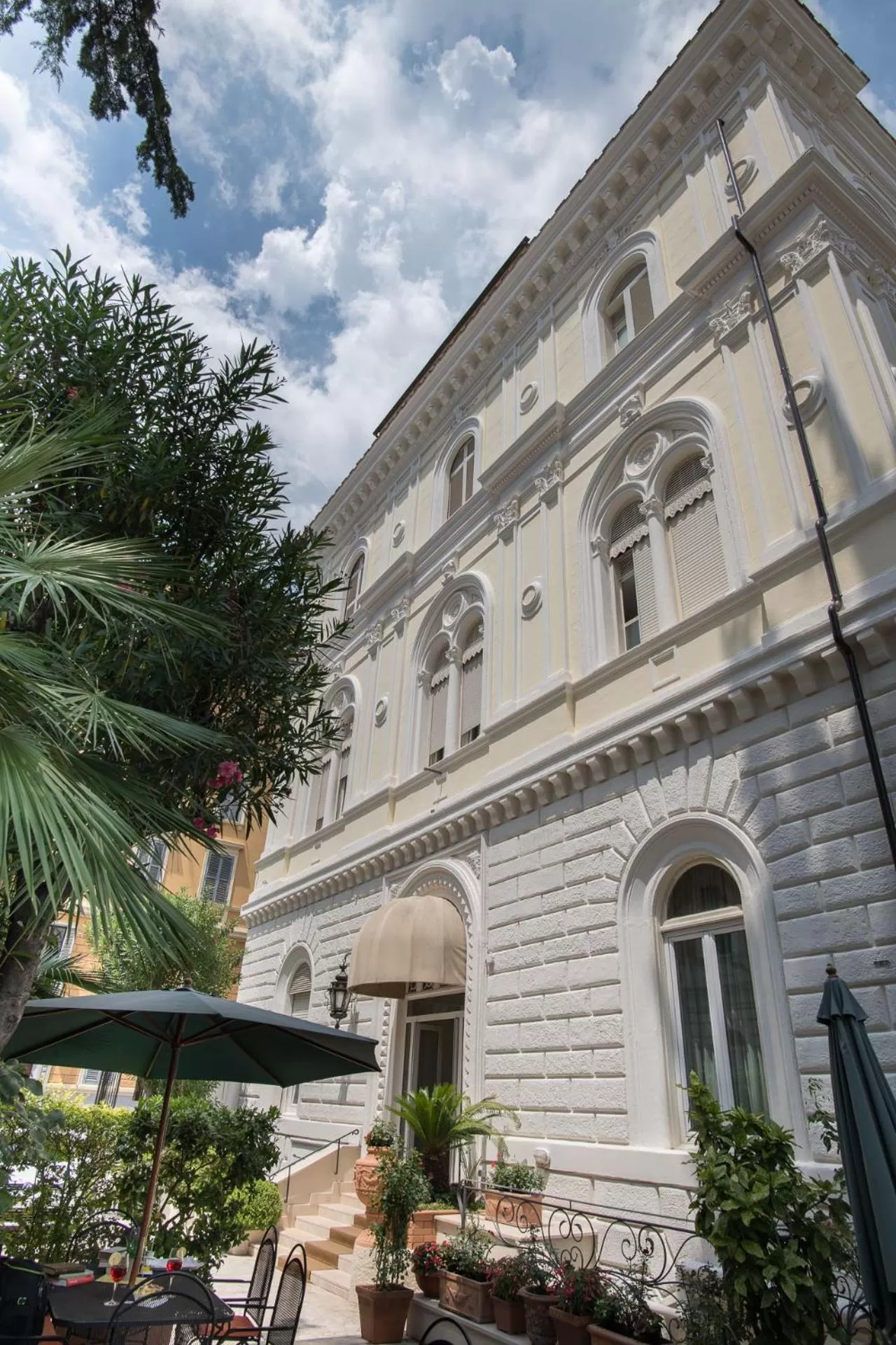 Facade/entrance in Hotel Villa Delle Rose
