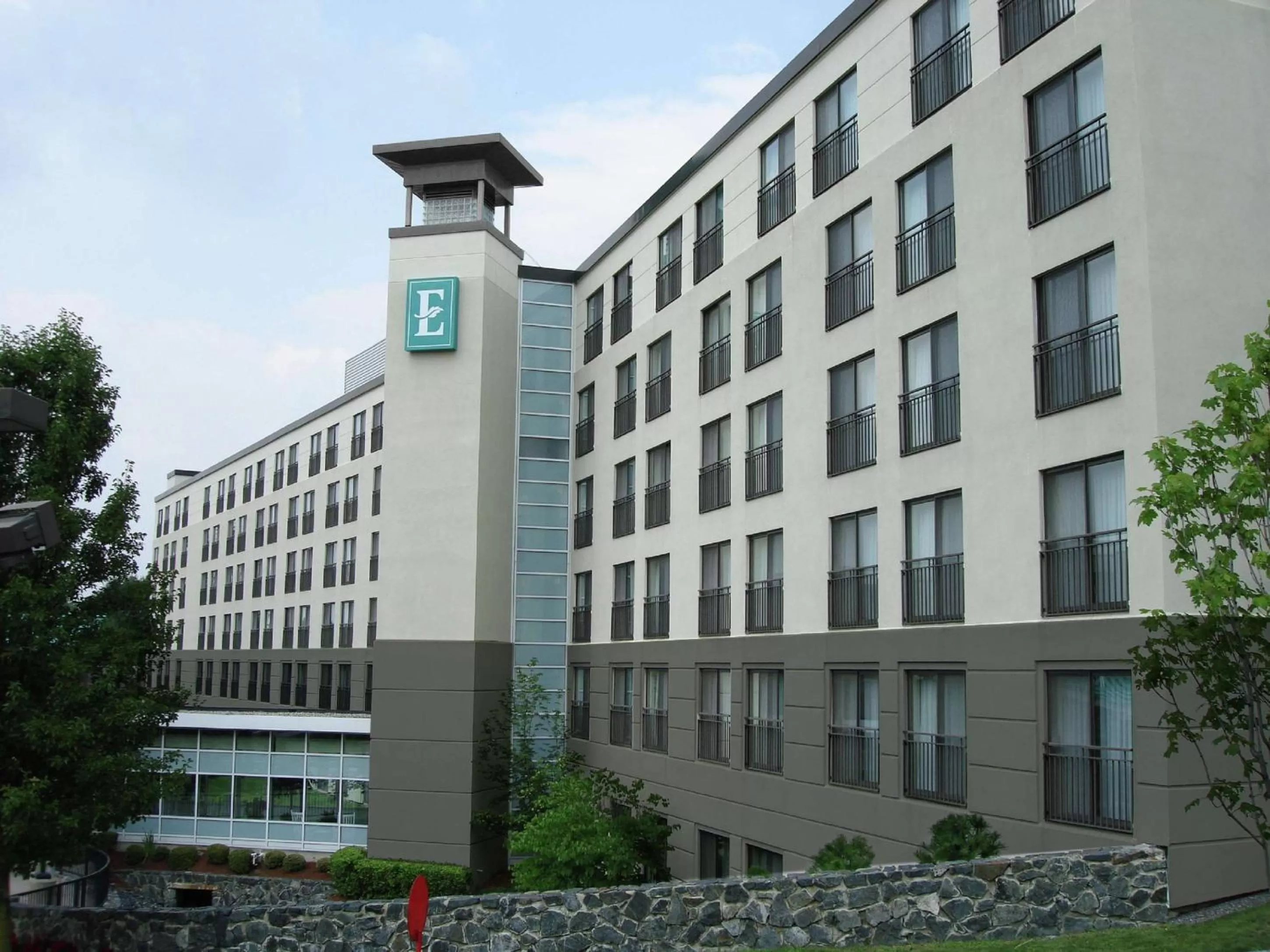 Property building in Embassy Suites by Hilton Boston Marlborough