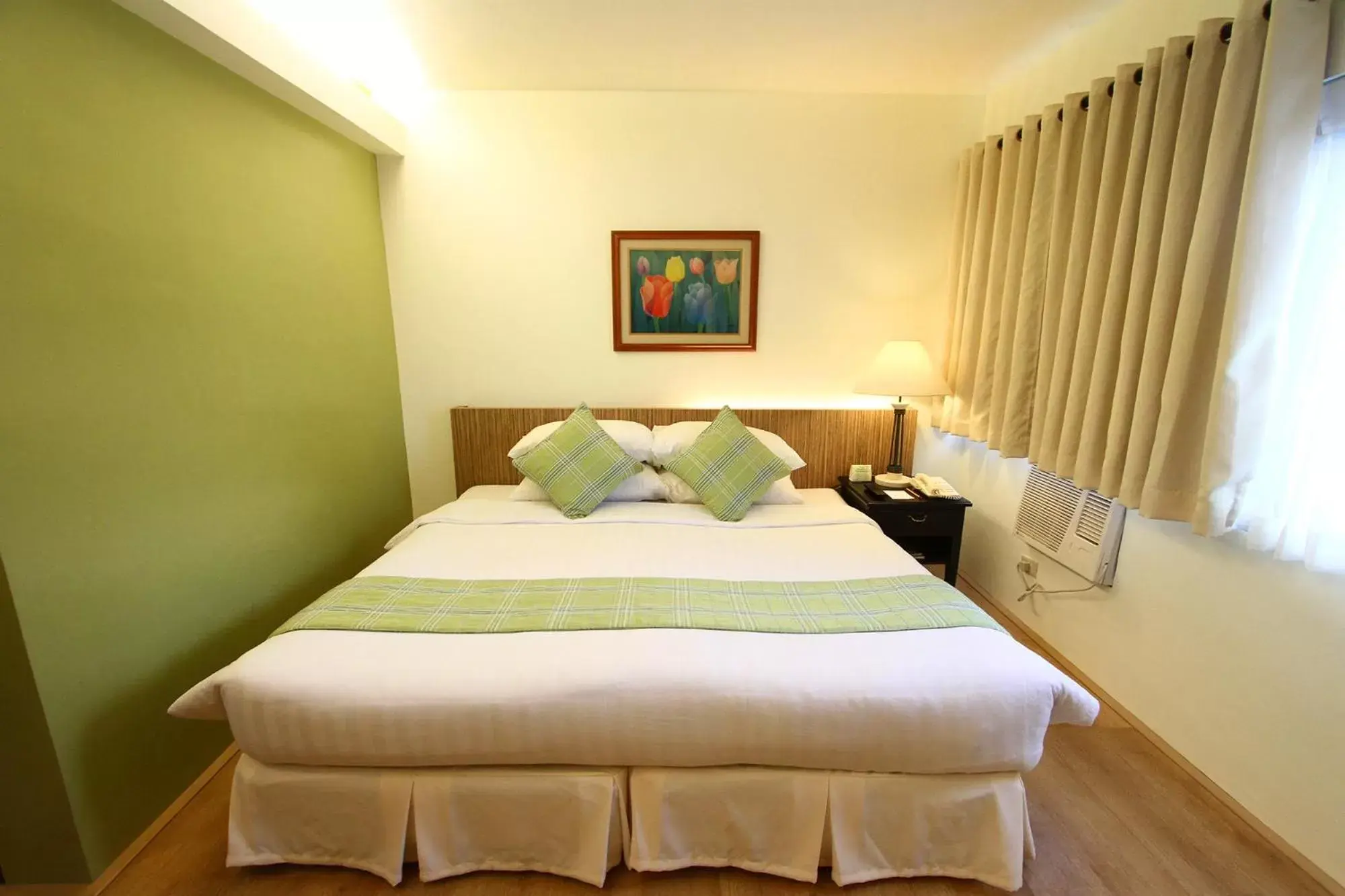 Bedroom, Bed in Hotel Fleuris Bedroom, Bed in Hotel Fleuris