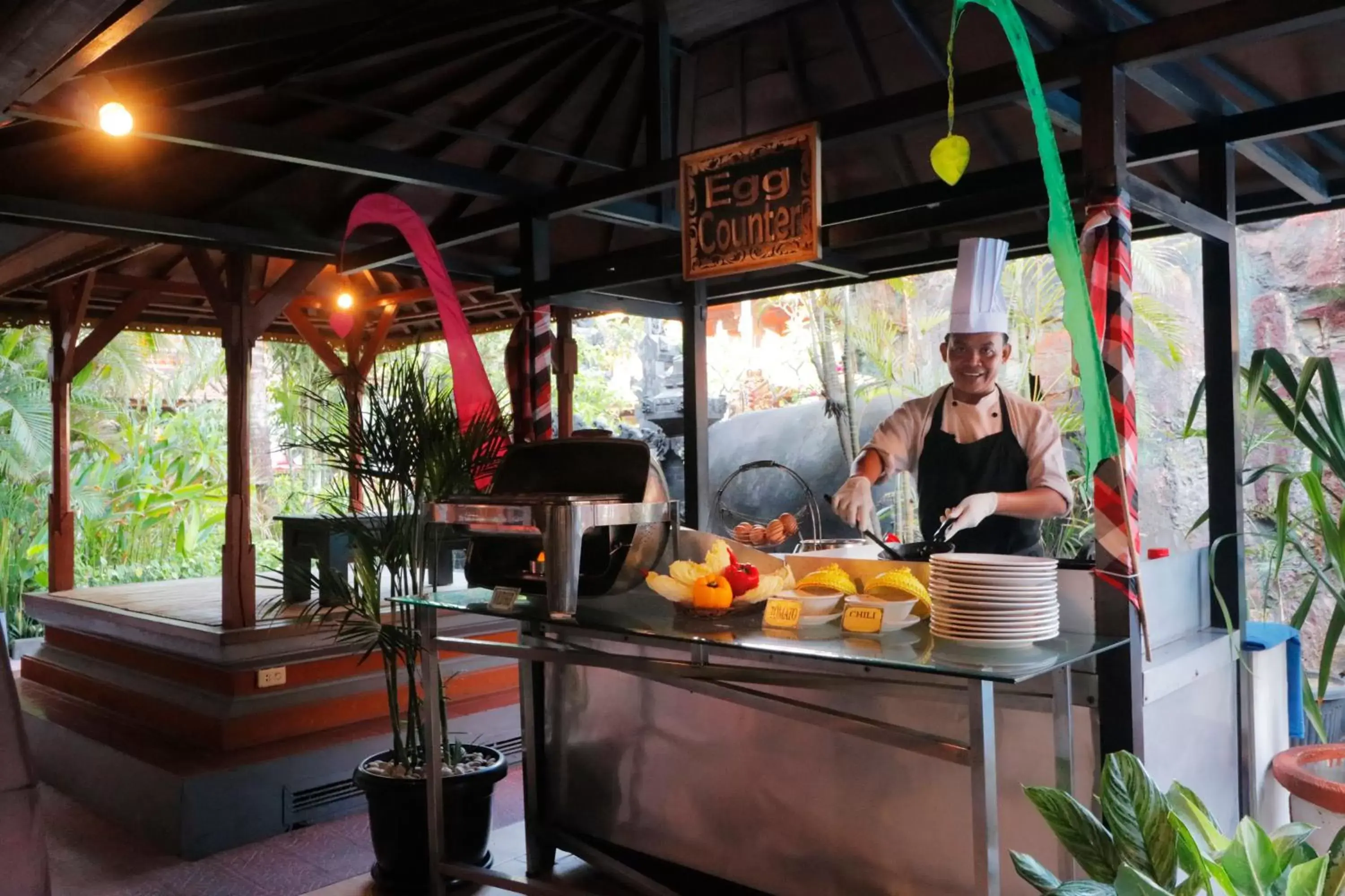 Restaurant/places to eat in Wina Holiday Villa Kuta Bali