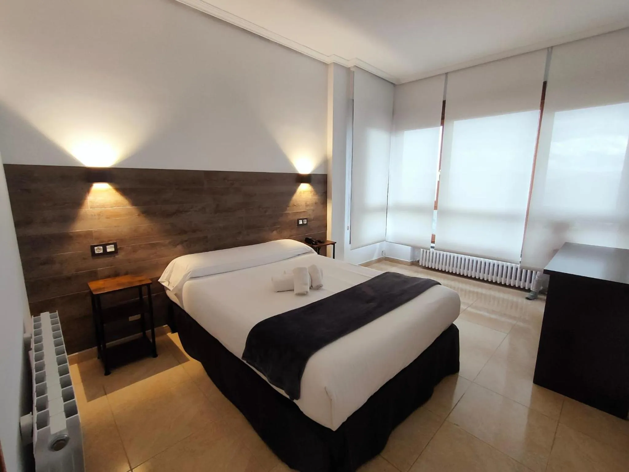 Bed in Hotel Artxanda Bilbao, Parking Gratuito en el Exterior Junto al Hotel