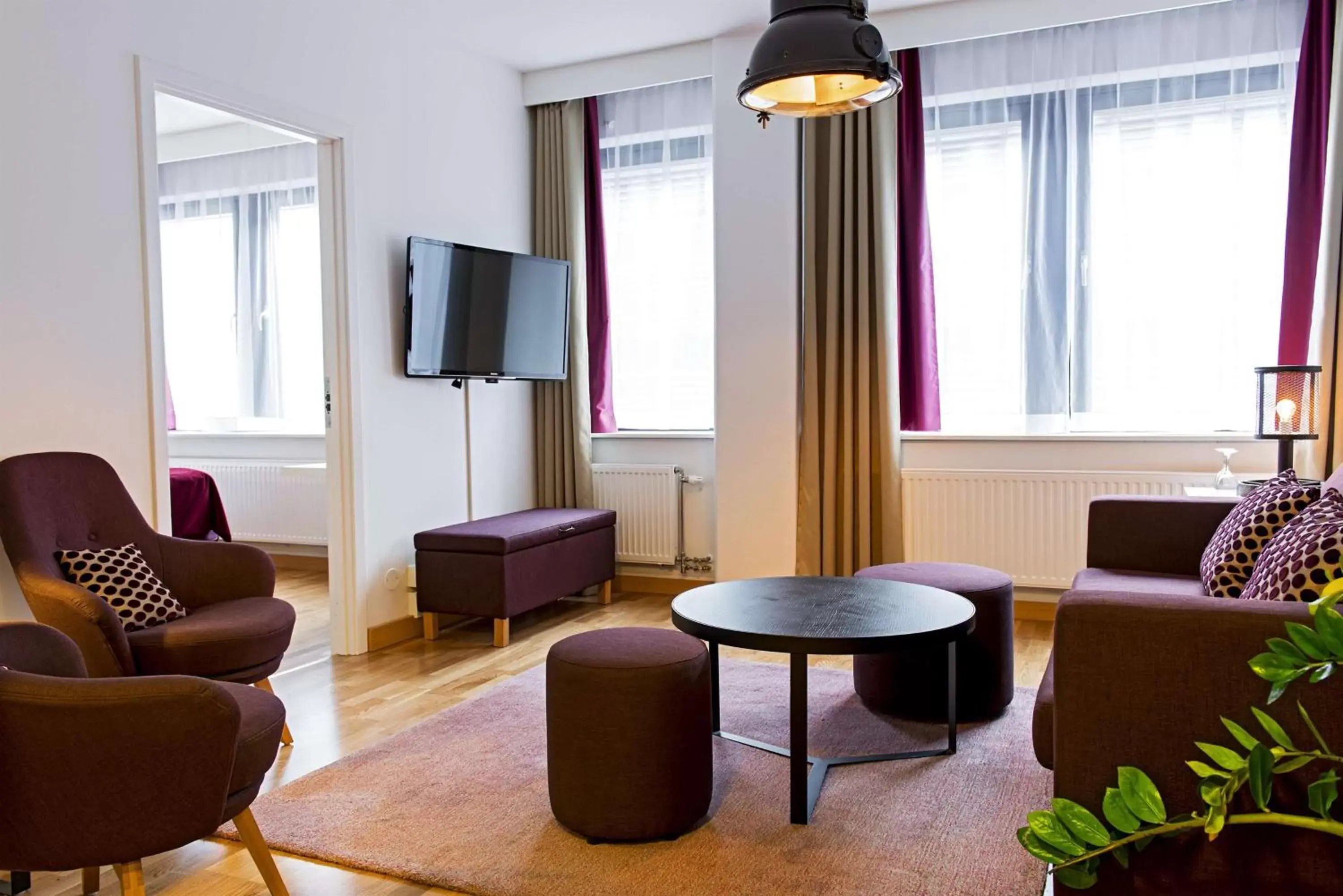 Photo of the whole room, Seating Area in Scandic Sjöfartshotellet