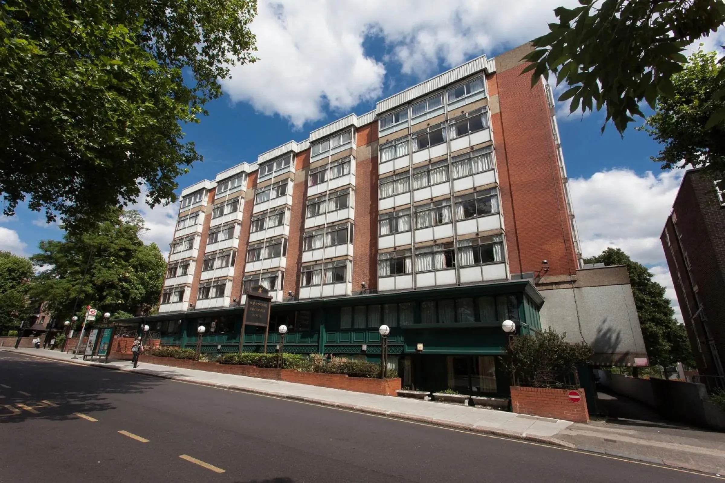Facade/entrance, Property Building in Britannia Hotel, Hampstead