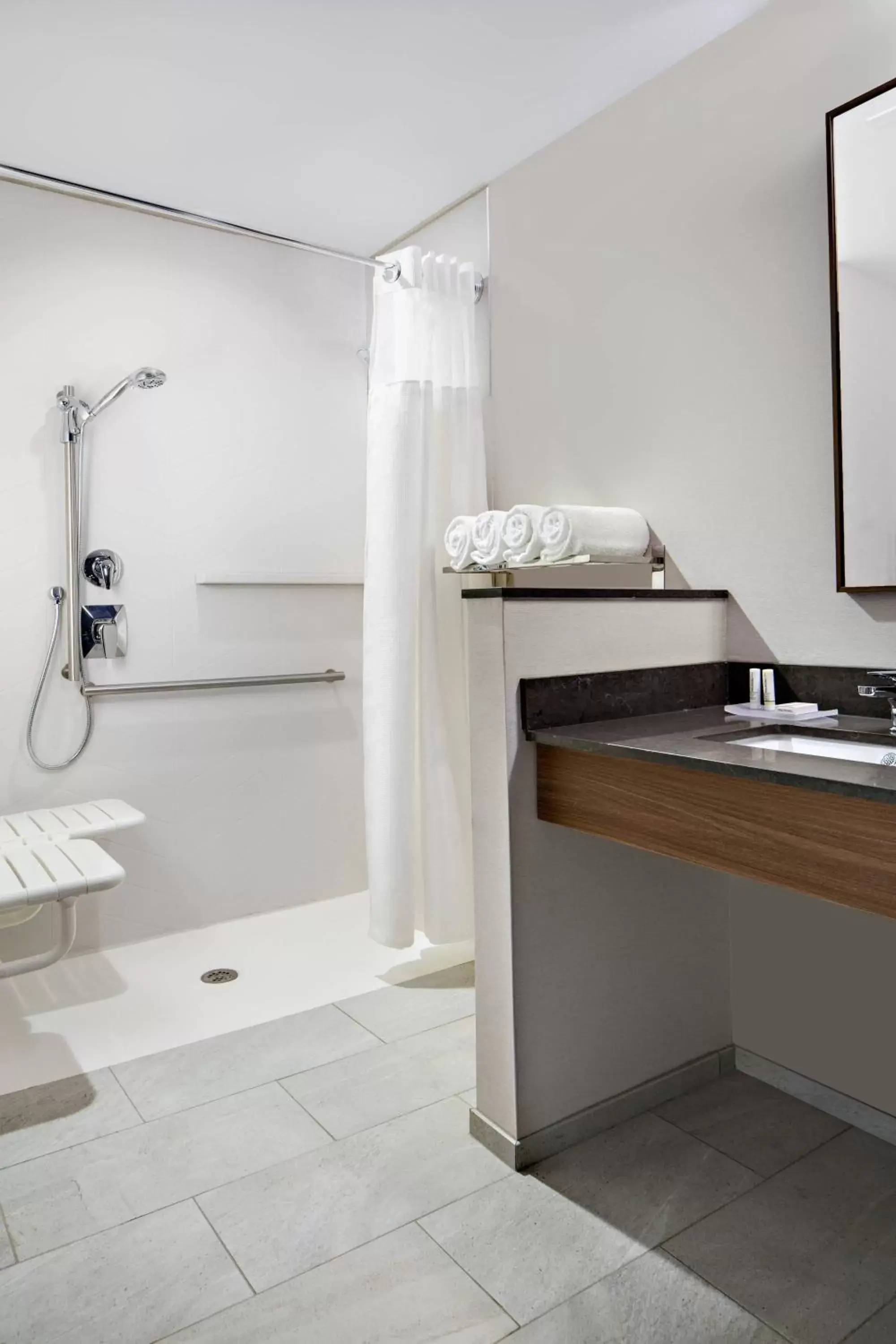 Bathroom in Fairfield Inn & Suites by Marriott Fayetteville