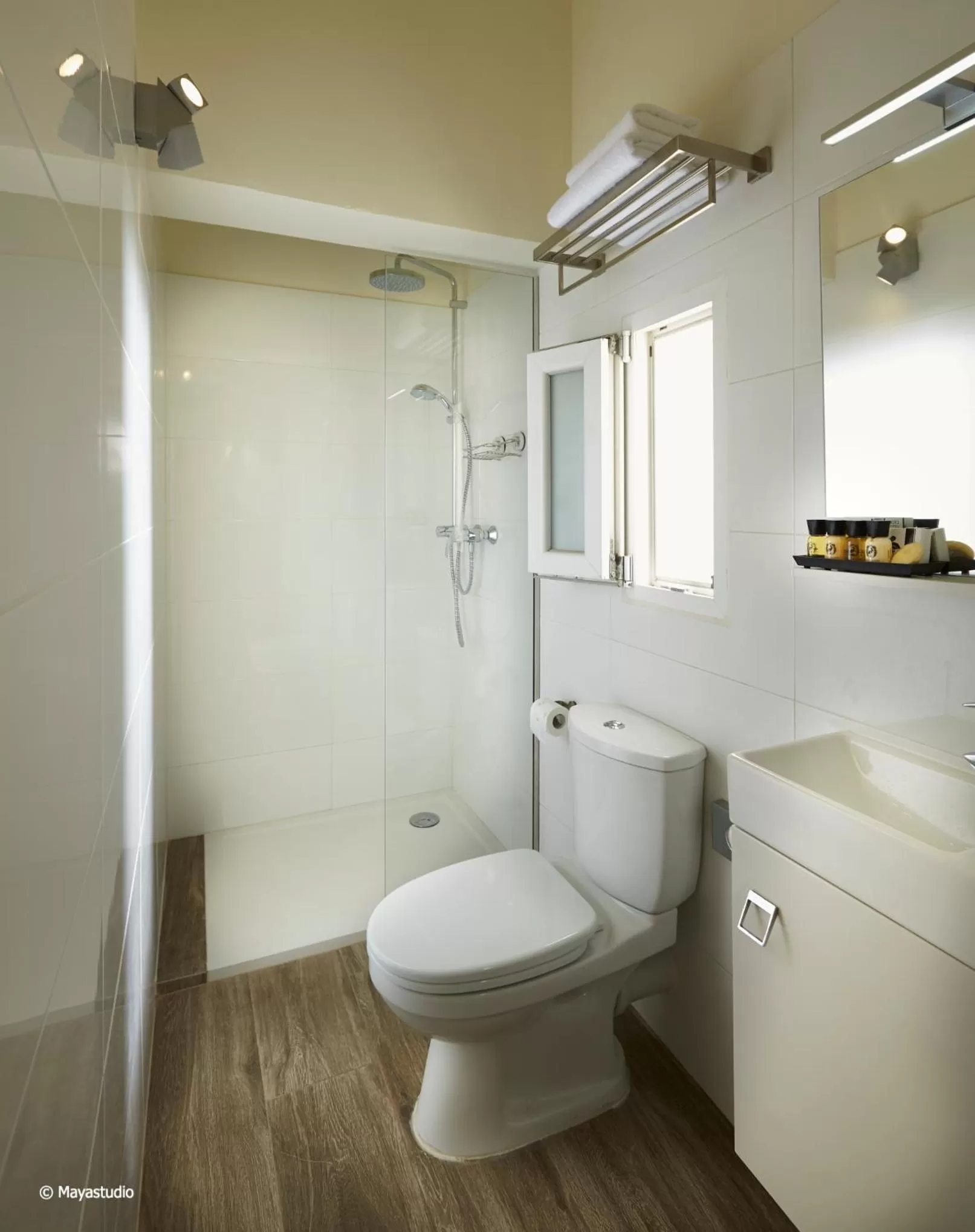 Shower in Provicario