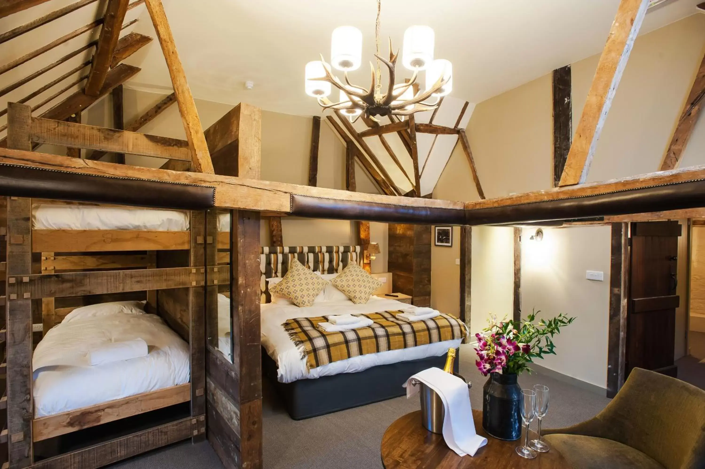 Bedroom in The White Hart, South Harting