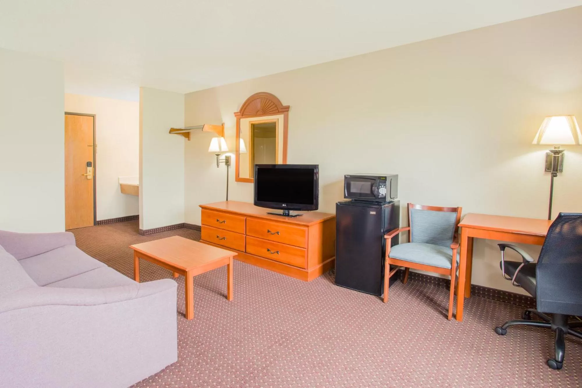 Bedroom in Super 8 by Wyndham Waverly