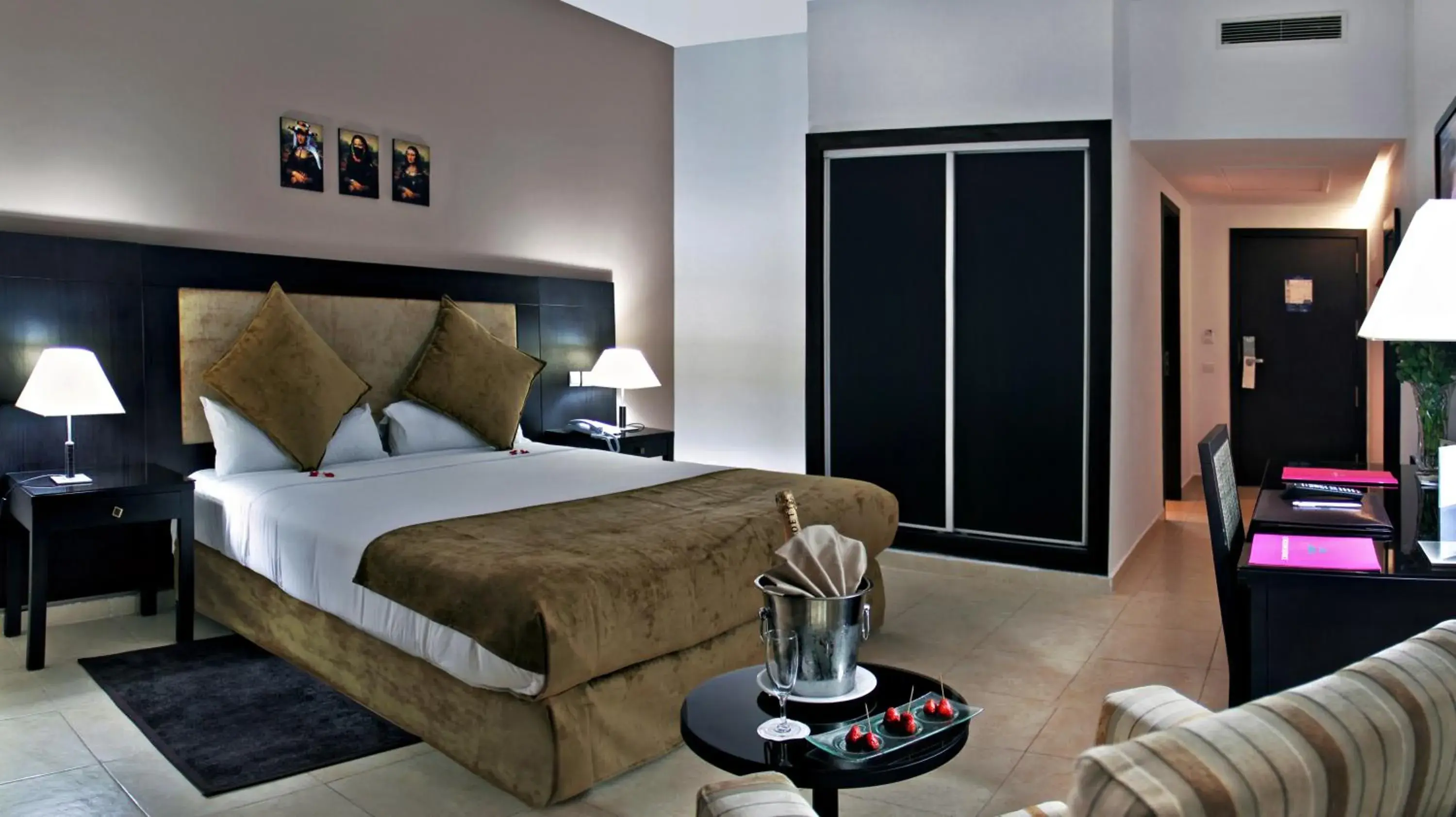 Bed, Room Photo in Rawabi Hotel Marrakech & Spa